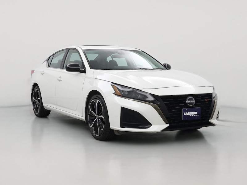 2023 Nissan Altima SR