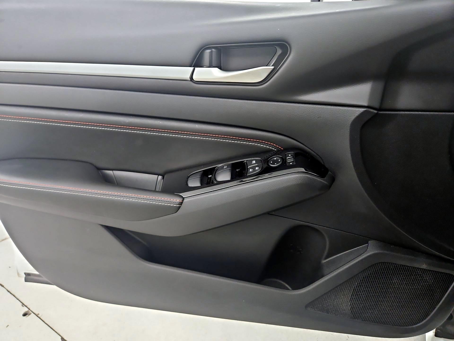 Thumbnail: 2023 Nissan Altima - 12
