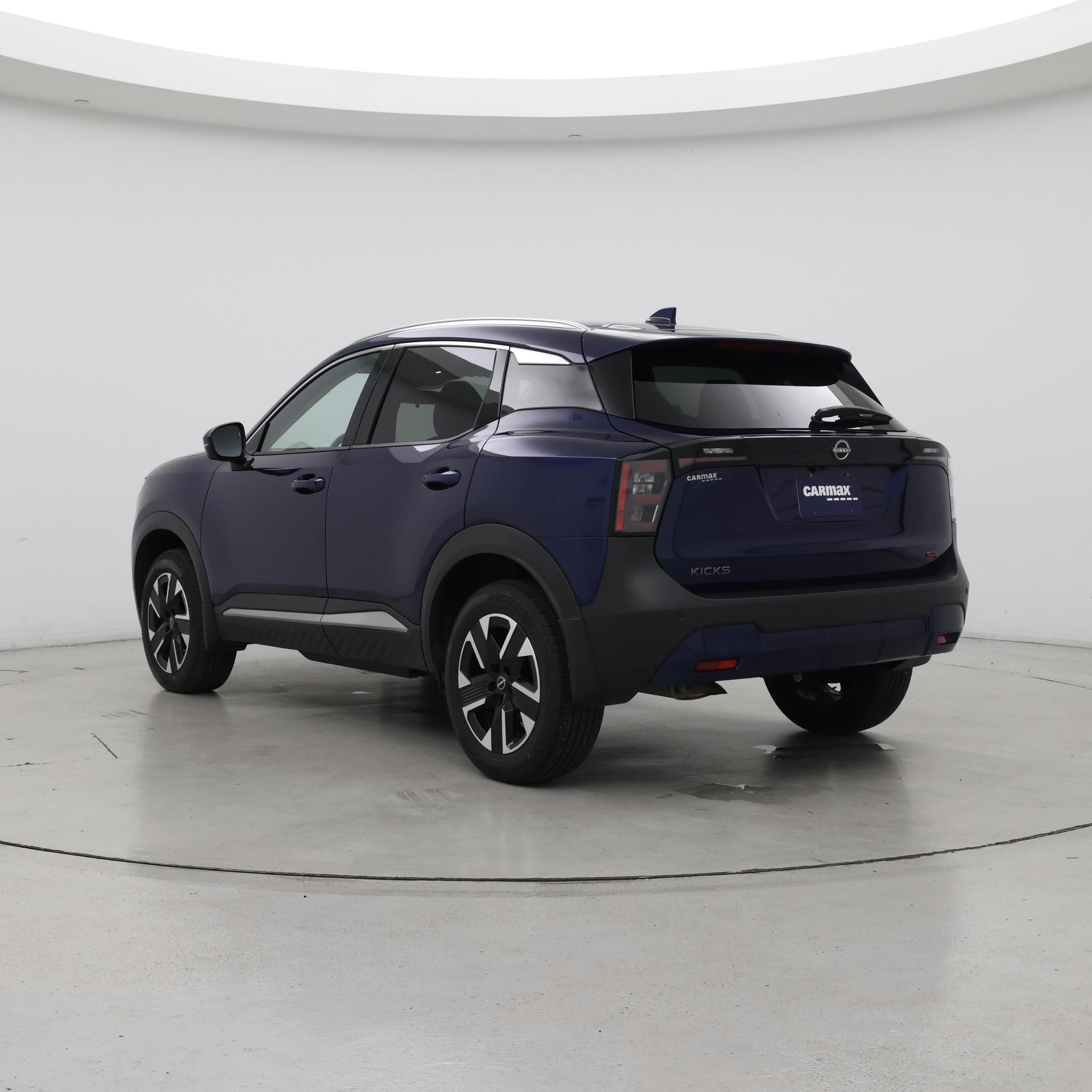 Thumbnail: 2025 Nissan Kicks - 2