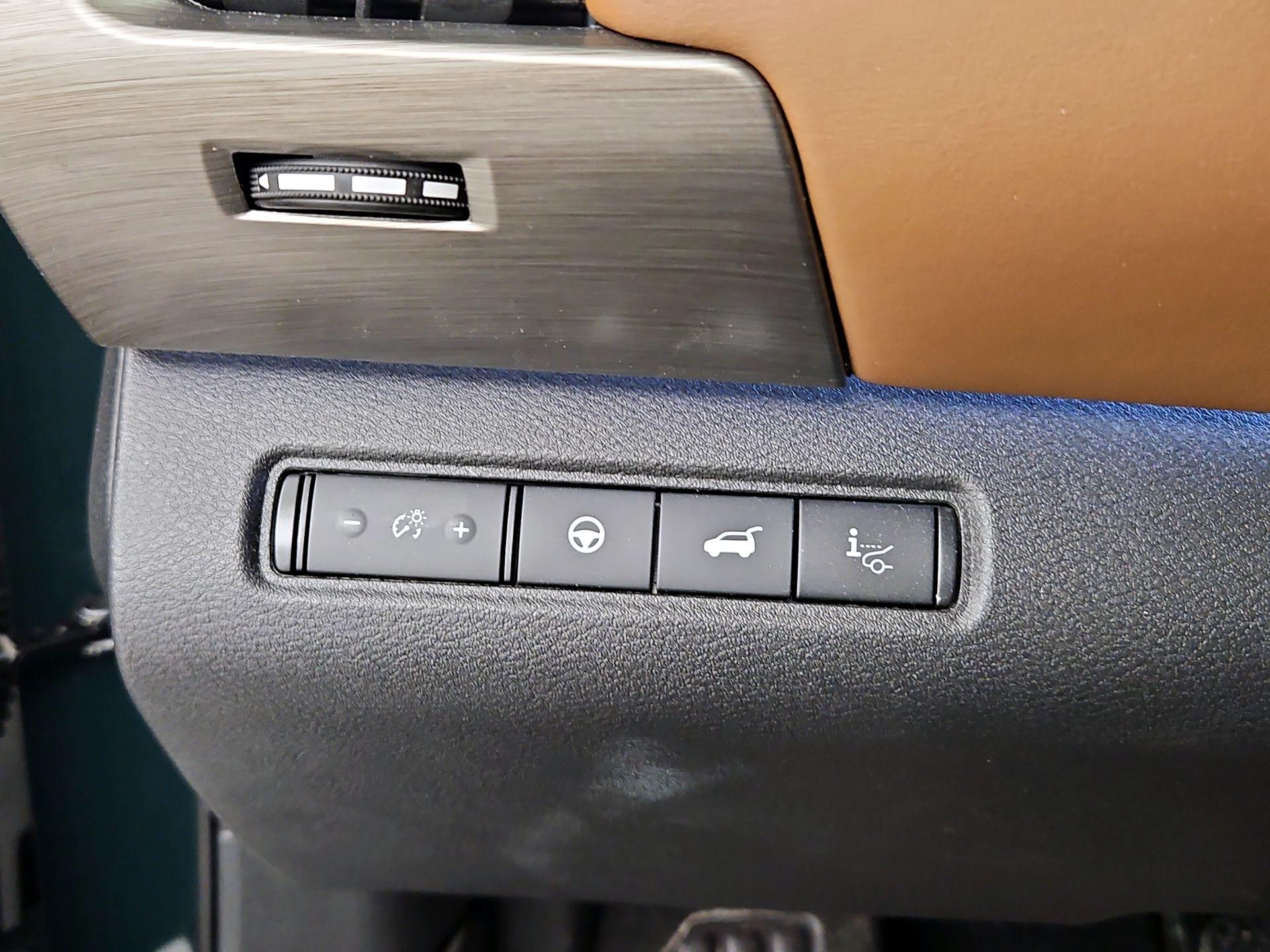 Thumbnail: 2025 Nissan Pathfinder - 13