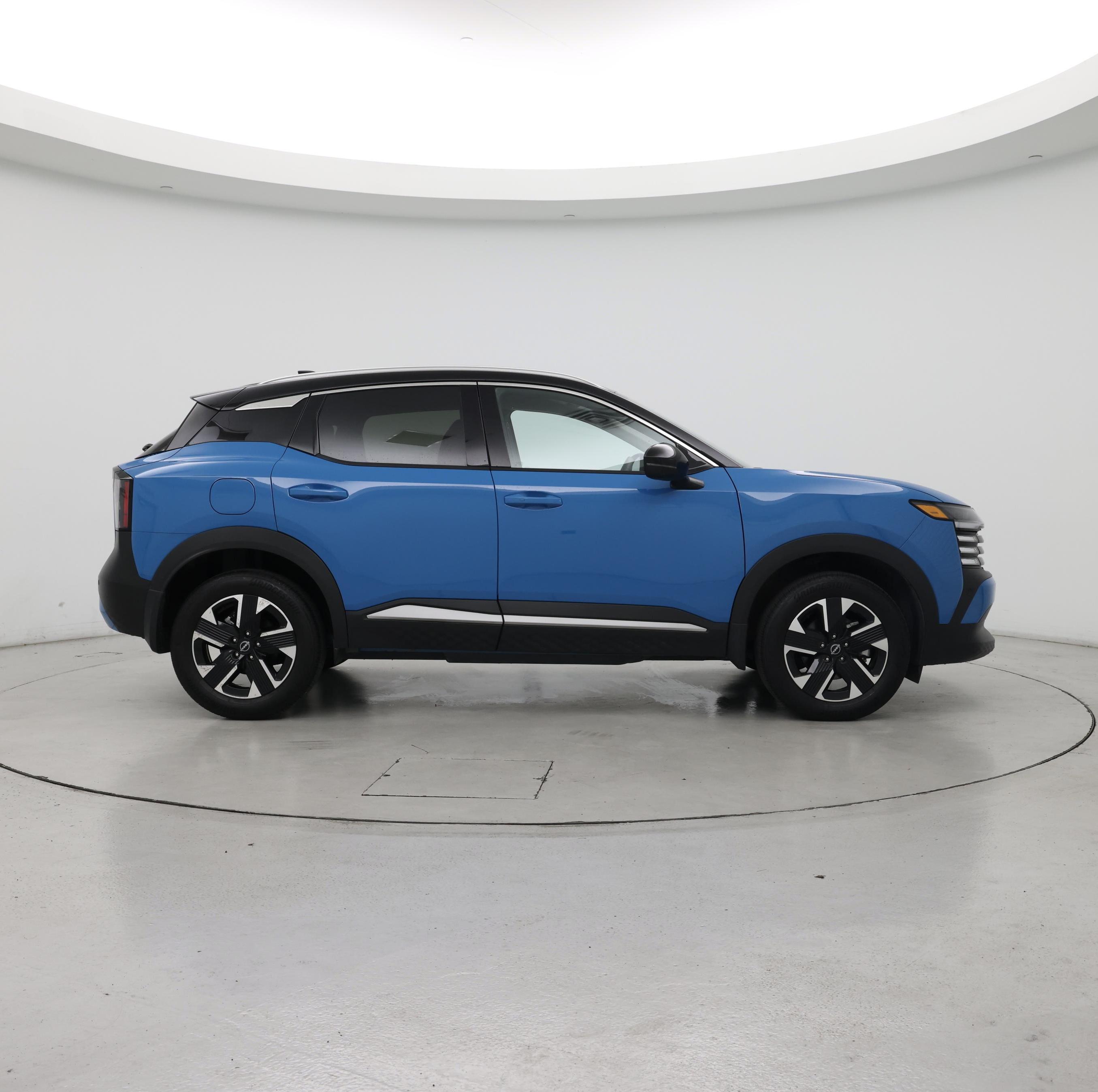 Thumbnail: 2025 Nissan Kicks - 7