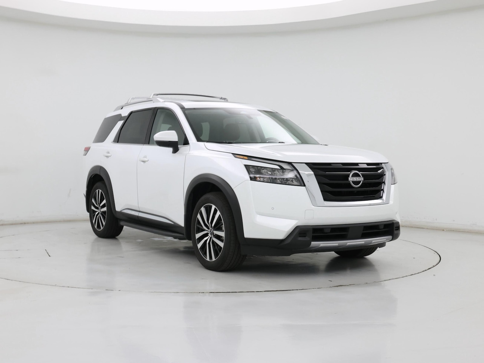 2025 Nissan Pathfinder Platinum - Photo 2