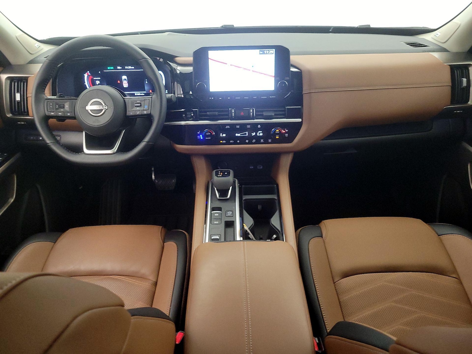 2025 Nissan Pathfinder Platinum - Photo 10