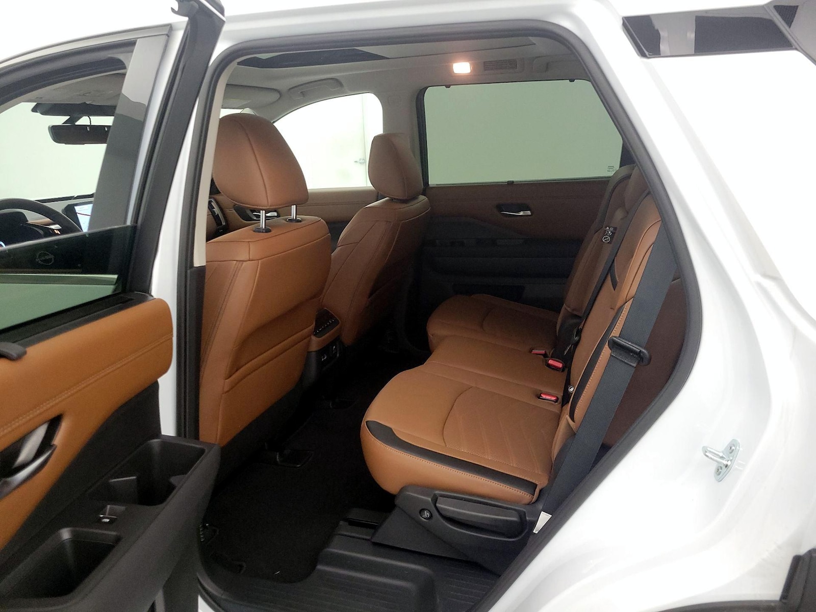 2025 Nissan Pathfinder Platinum - Photo 22