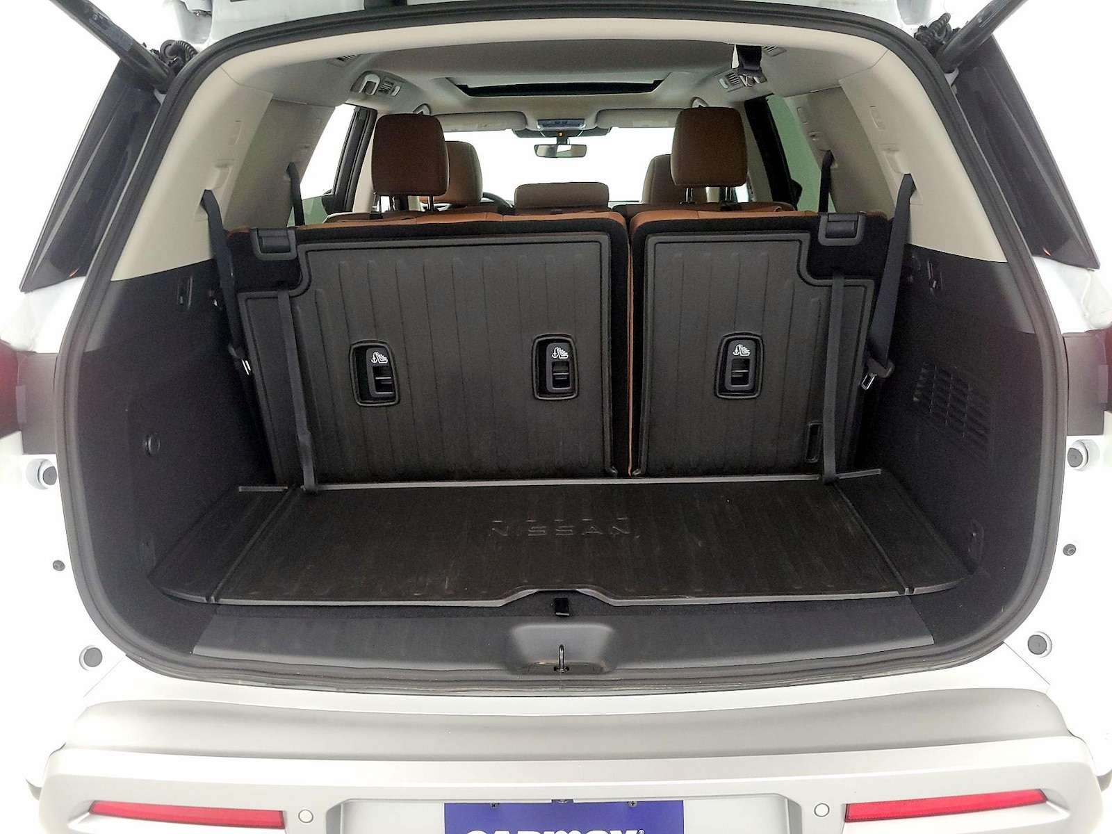 2025 Nissan Pathfinder Platinum - Photo 24