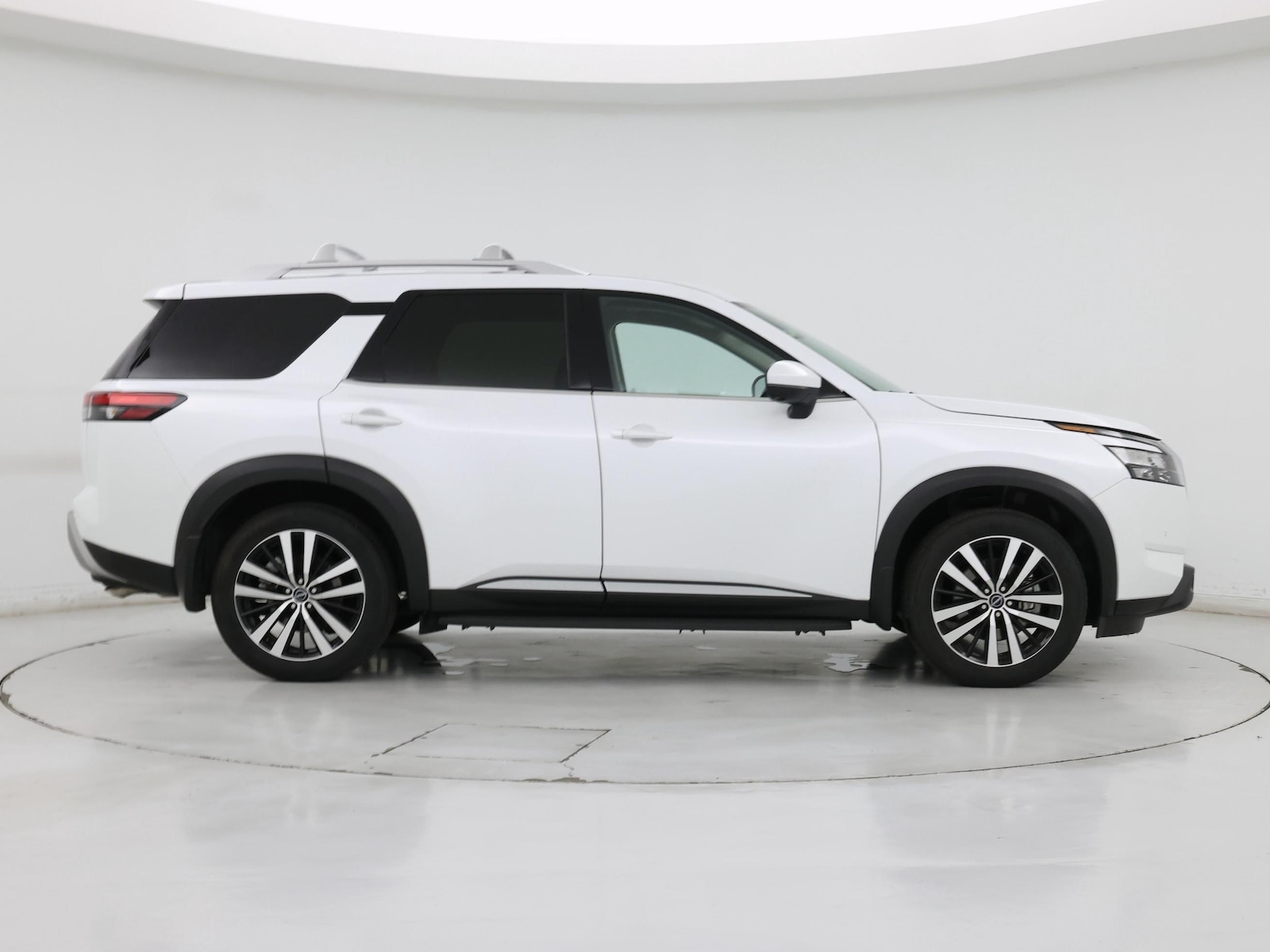 2025 Nissan Pathfinder Platinum - Photo 8
