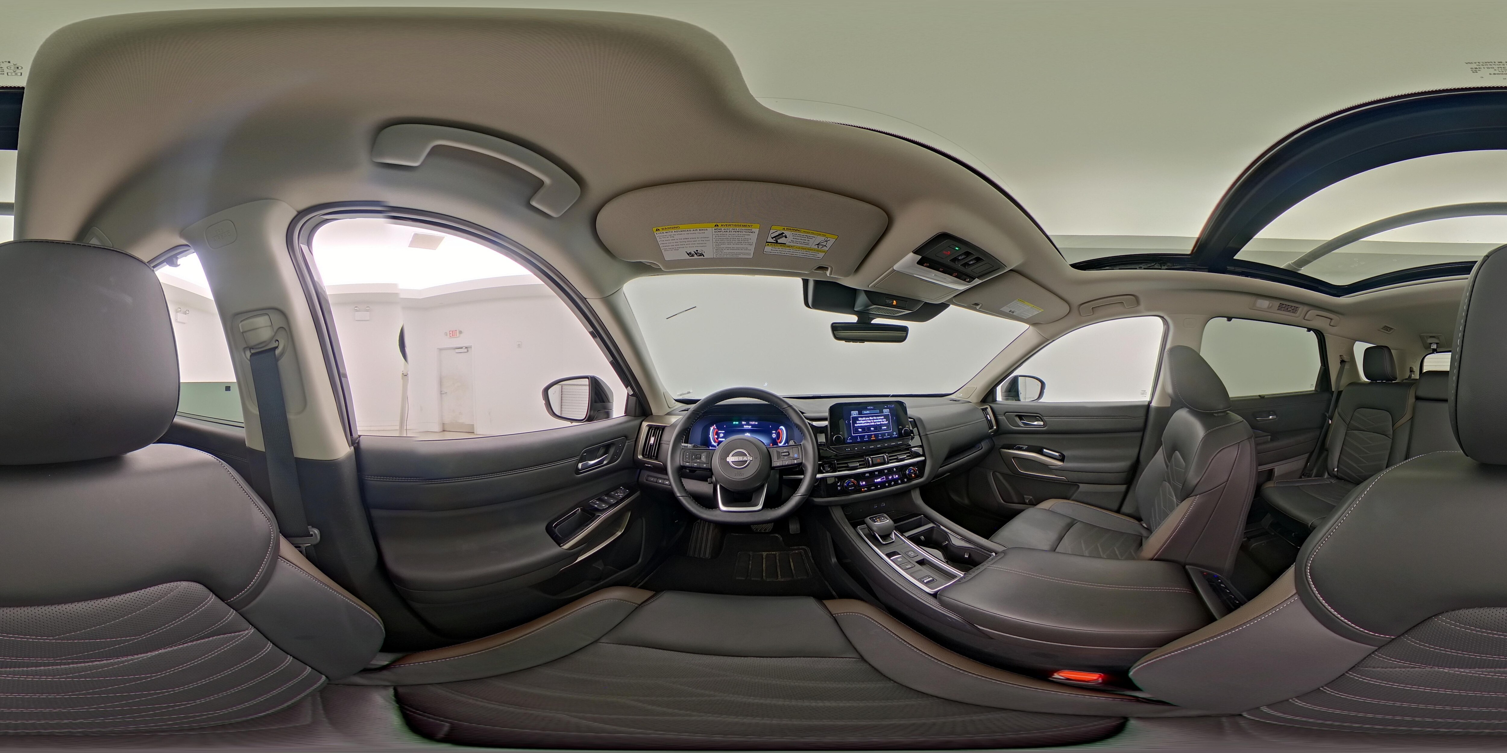 2025 Nissan Pathfinder Platinum - Photo 29