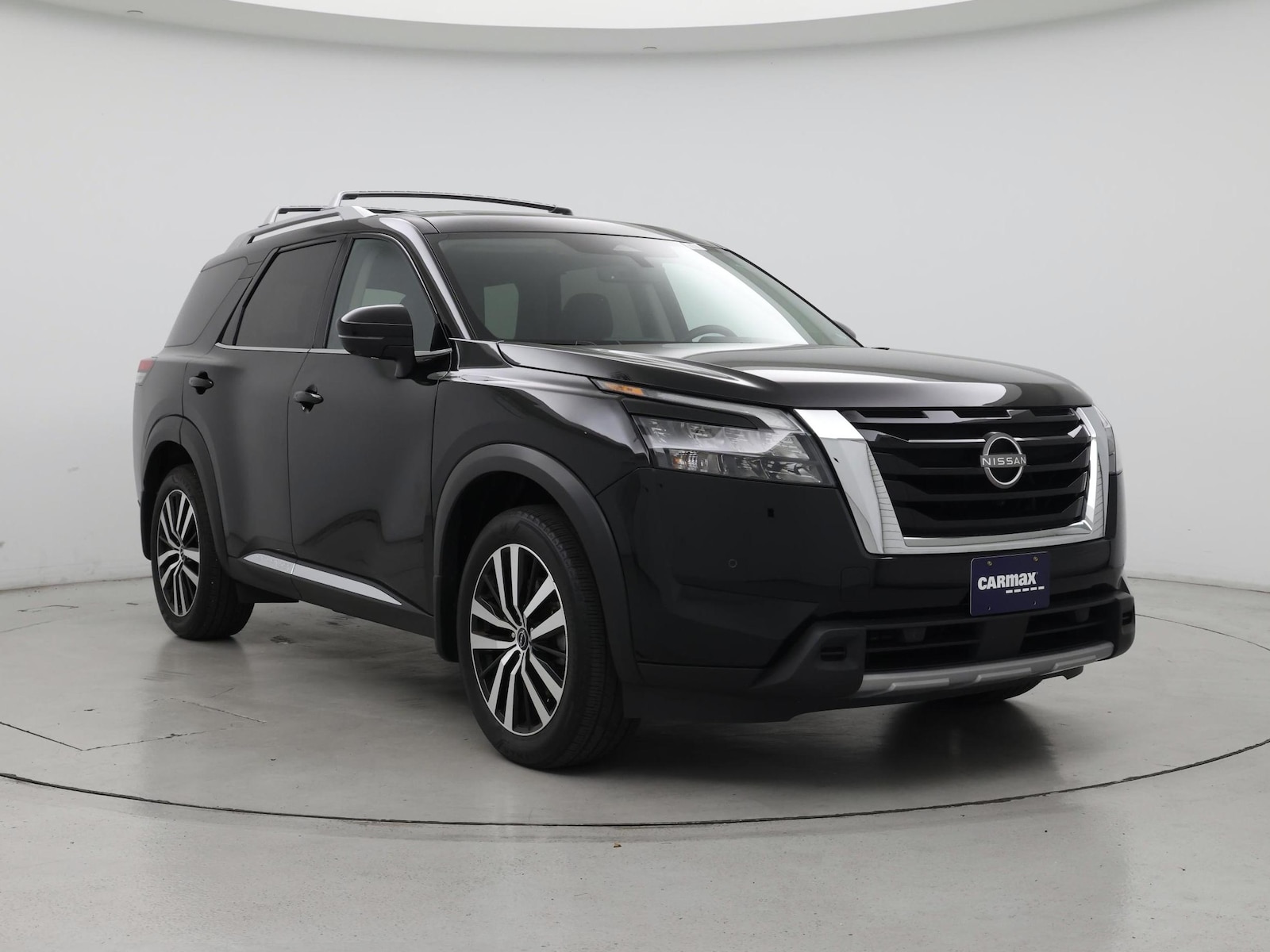 2025 Nissan Pathfinder Platinum - Photo 2