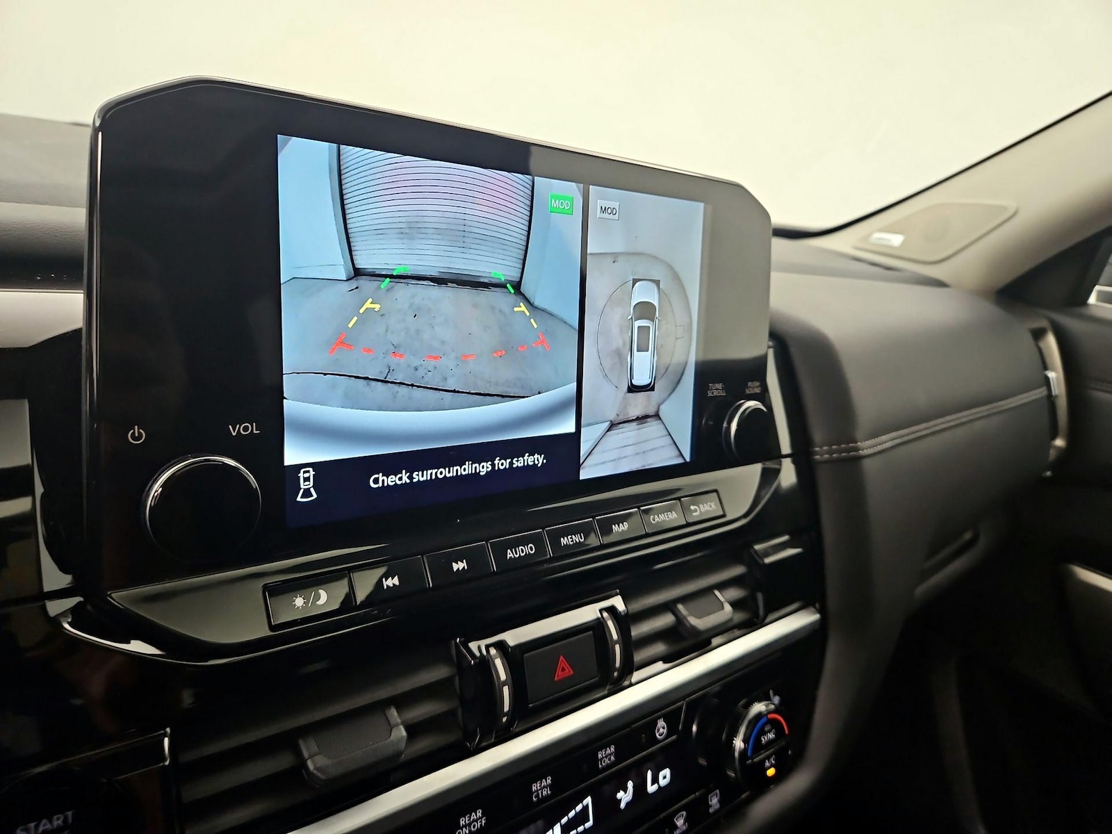 2025 Nissan Pathfinder Platinum - Photo 15