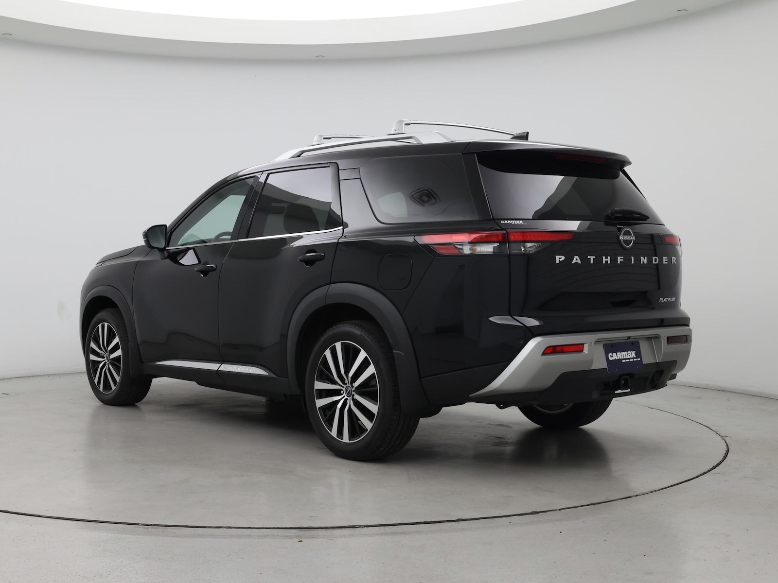 2025 Nissan Pathfinder Platinum - Photo 3