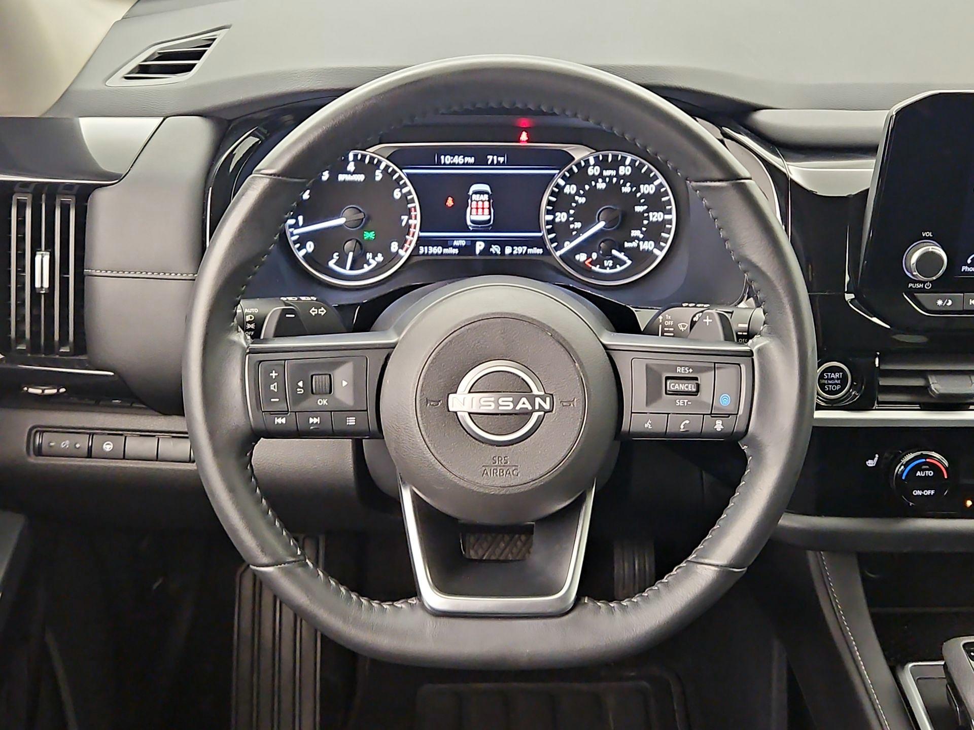 Thumbnail: 2024 Nissan Pathfinder - 10
