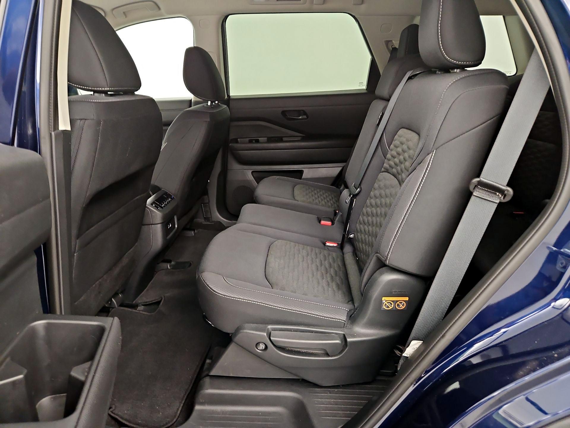 Thumbnail: 2024 Nissan Pathfinder - 19