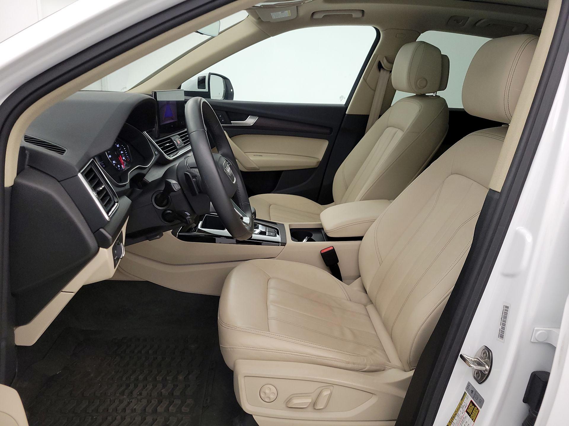 Thumbnail: 2023 Audi Q5 - 11