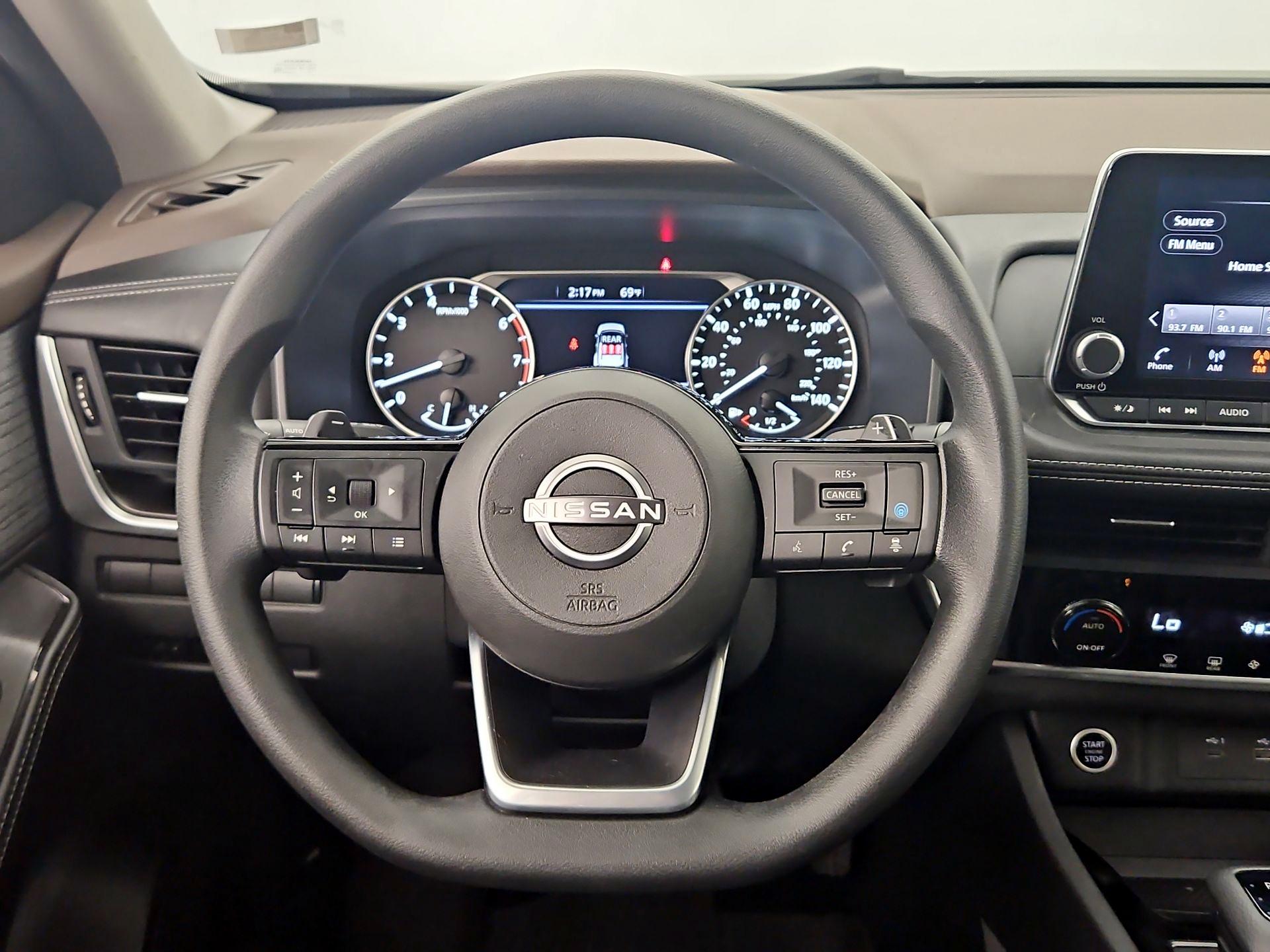 Thumbnail: 2023 Nissan Rogue - 10