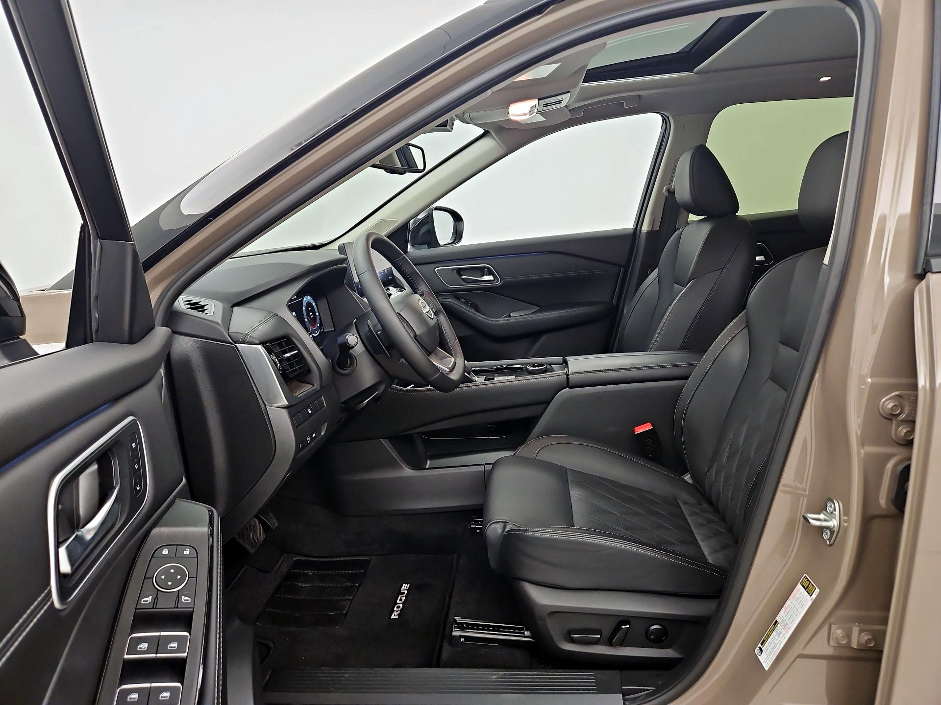 Thumbnail: 2025 Nissan Rogue - 11