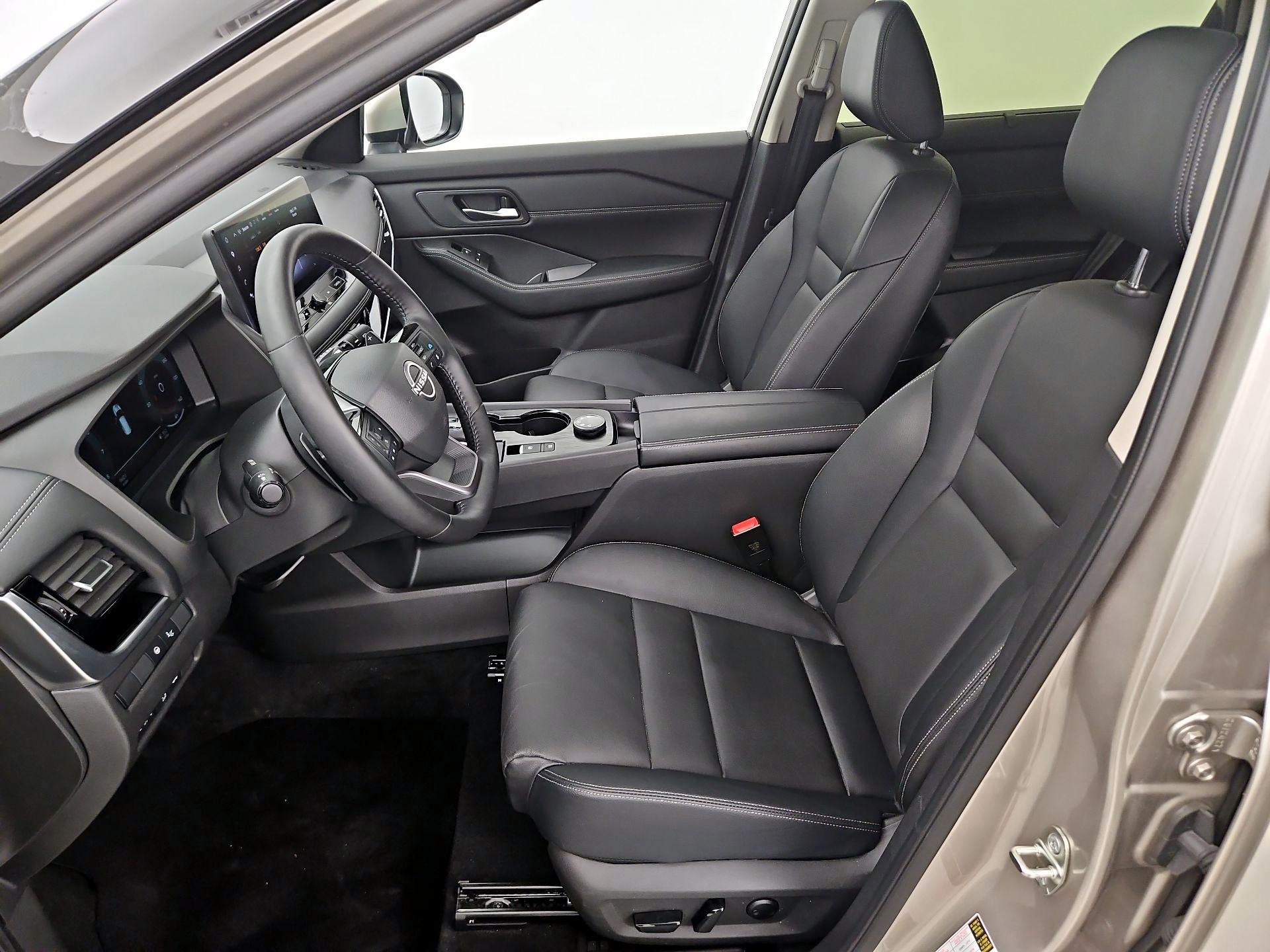 Thumbnail: 2025 Nissan Rogue - 11