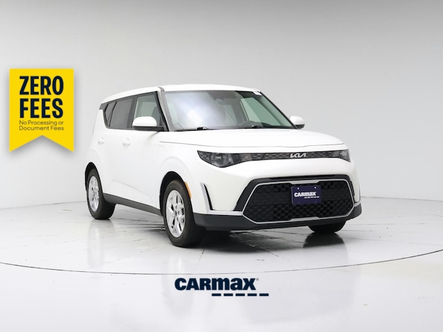White 2023 Kia Soul SUV / Crossover Front-Wheel Drive Automatic