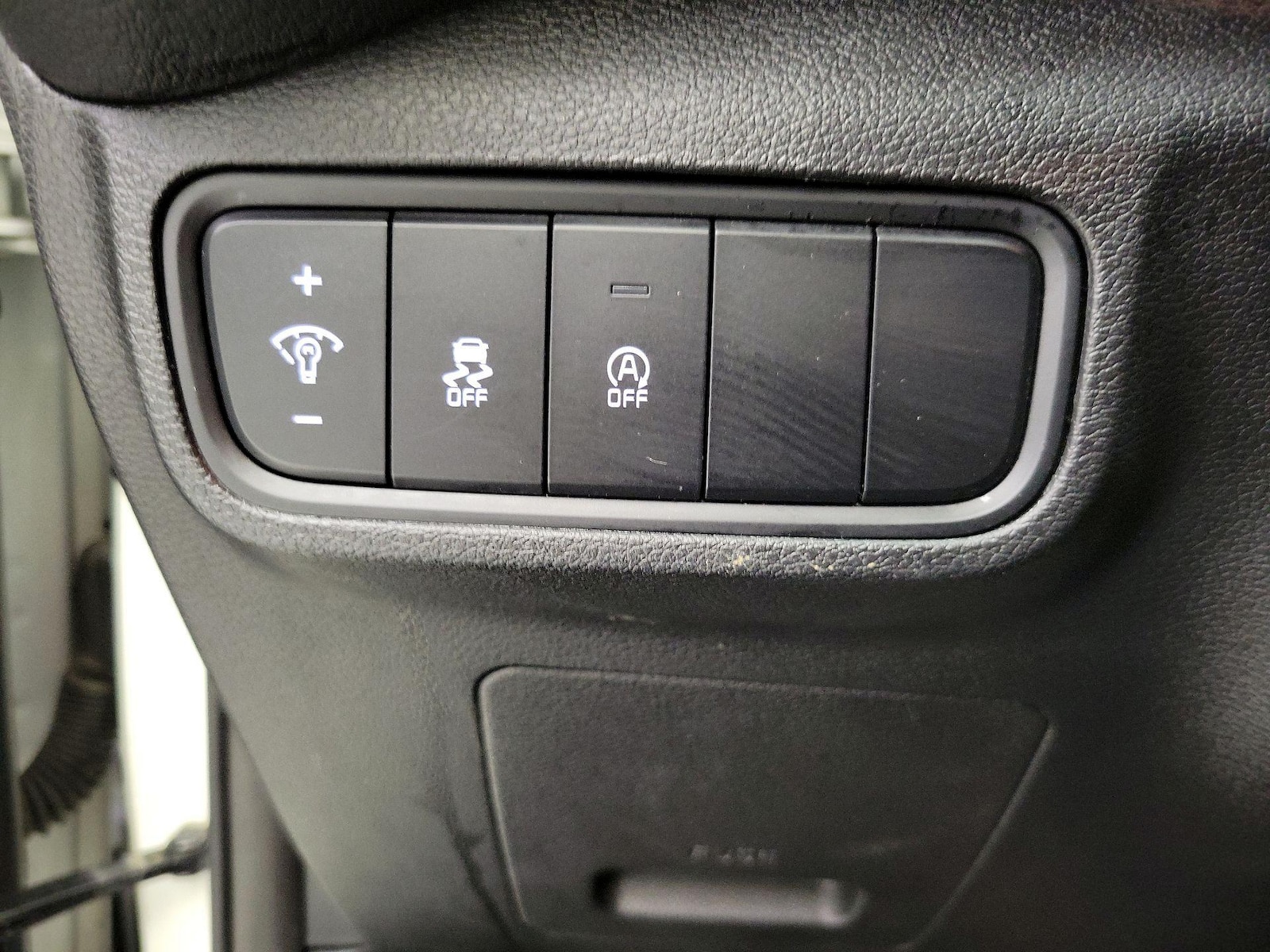 2023 Kia Soul LX - Photo 14