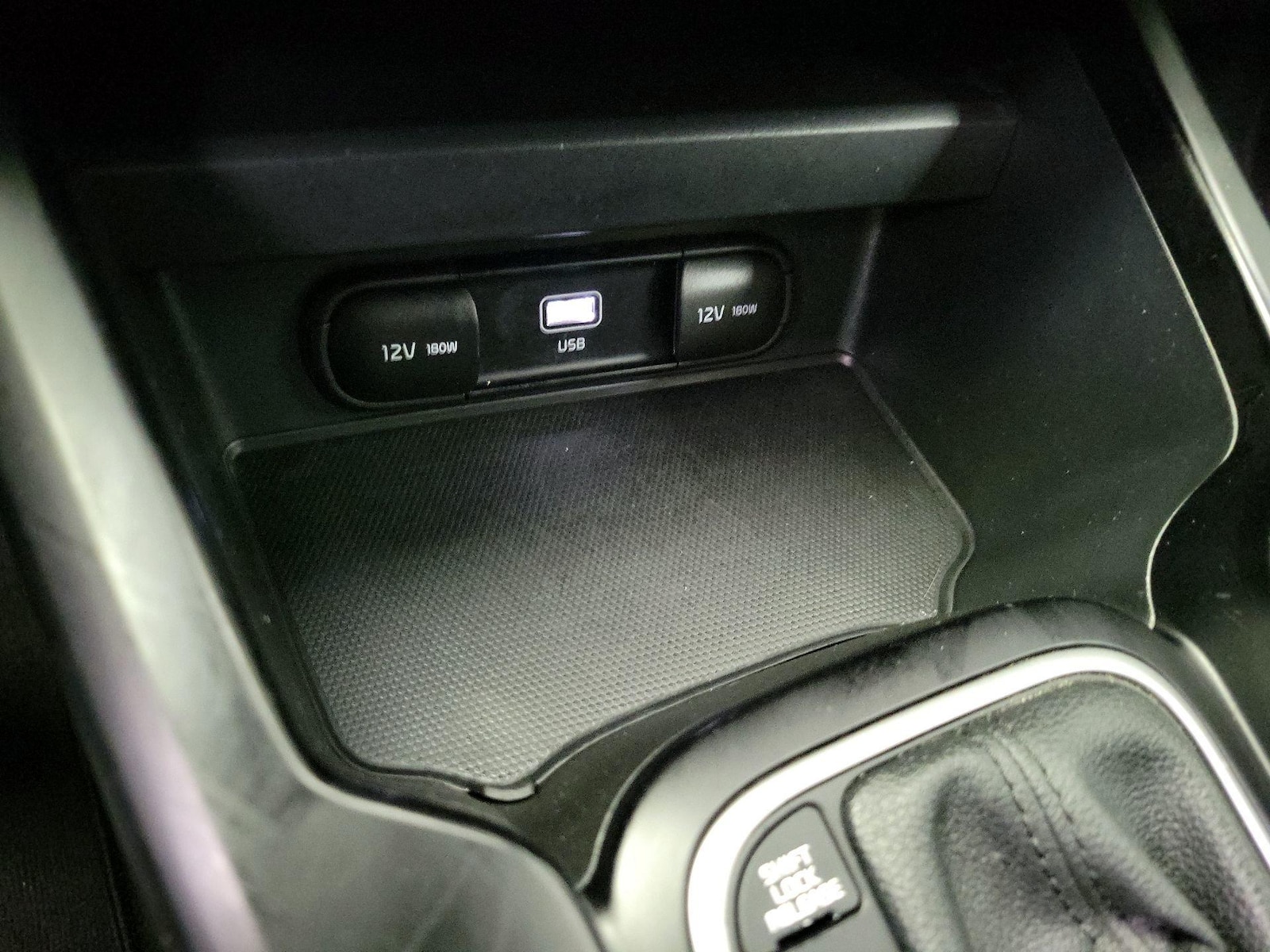 2023 Kia Soul LX - Photo 19