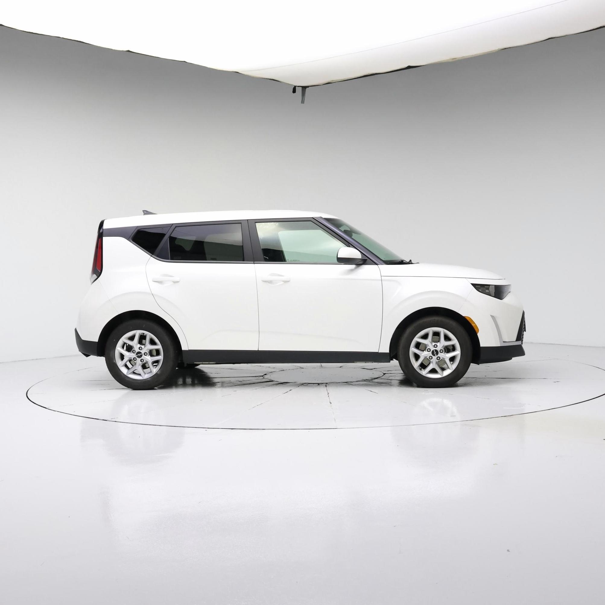 Thumbnail: 2023 Kia Soul - 7