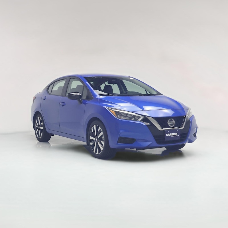 2022 Nissan Versa SR