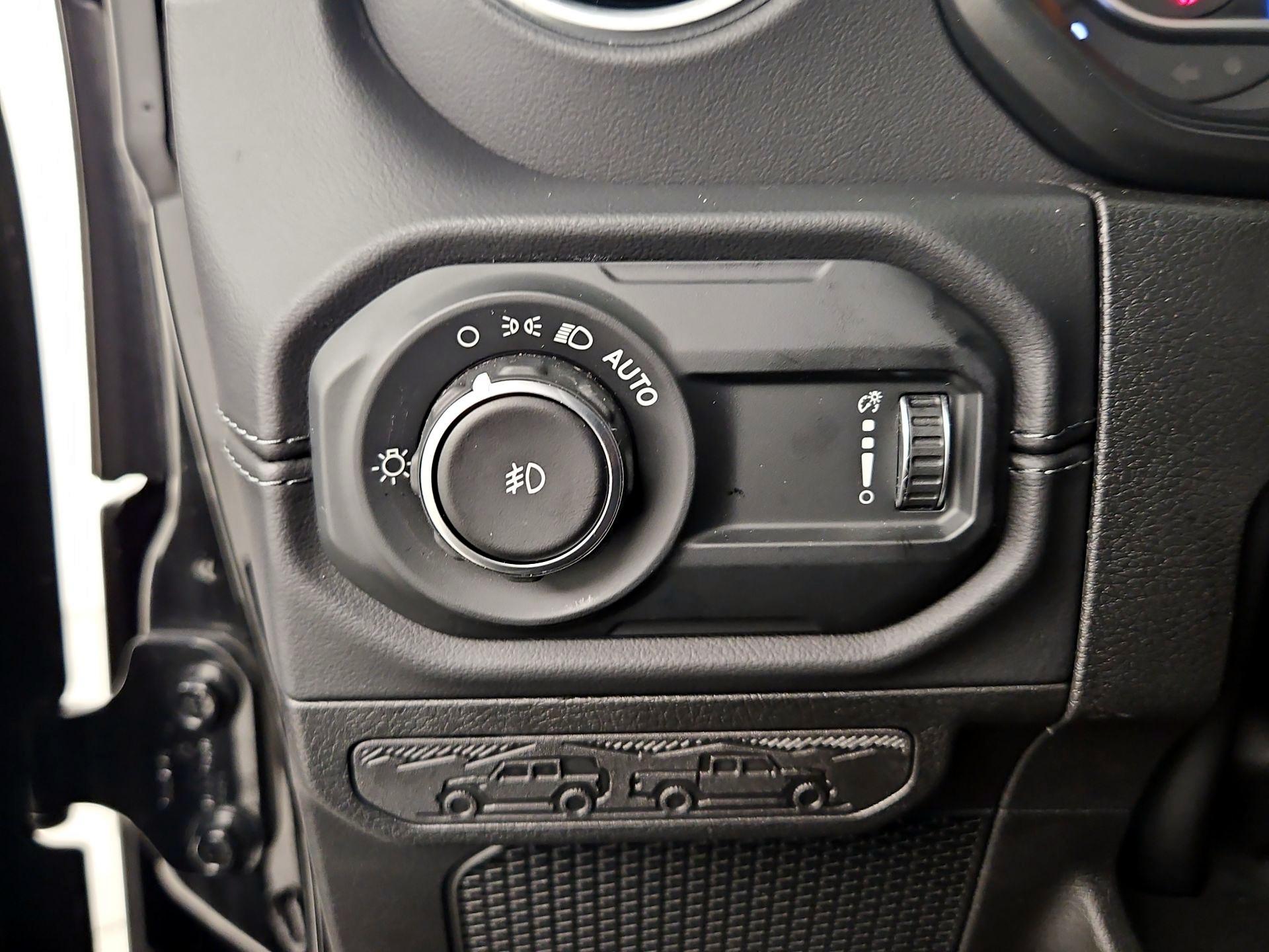 Thumbnail: 2024 Jeep Wrangler - 13