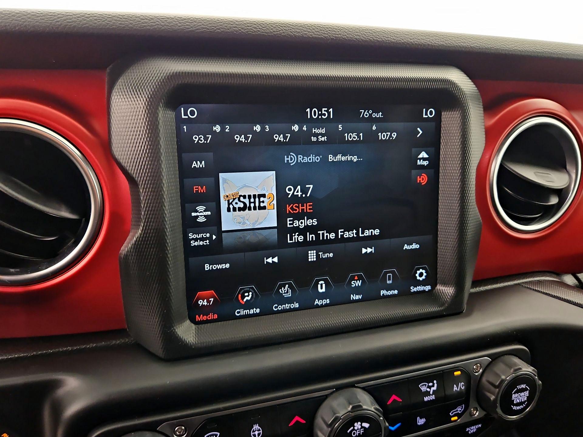 Thumbnail: 2022 Jeep Wrangler - 16