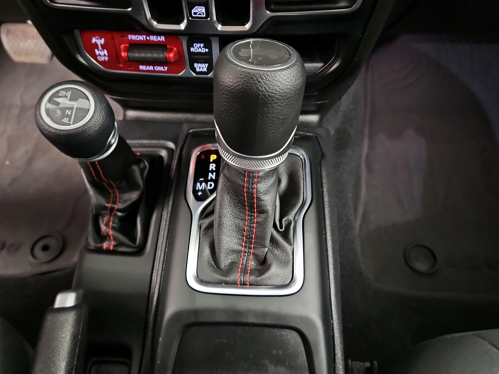 Thumbnail: 2022 Jeep Wrangler - 18