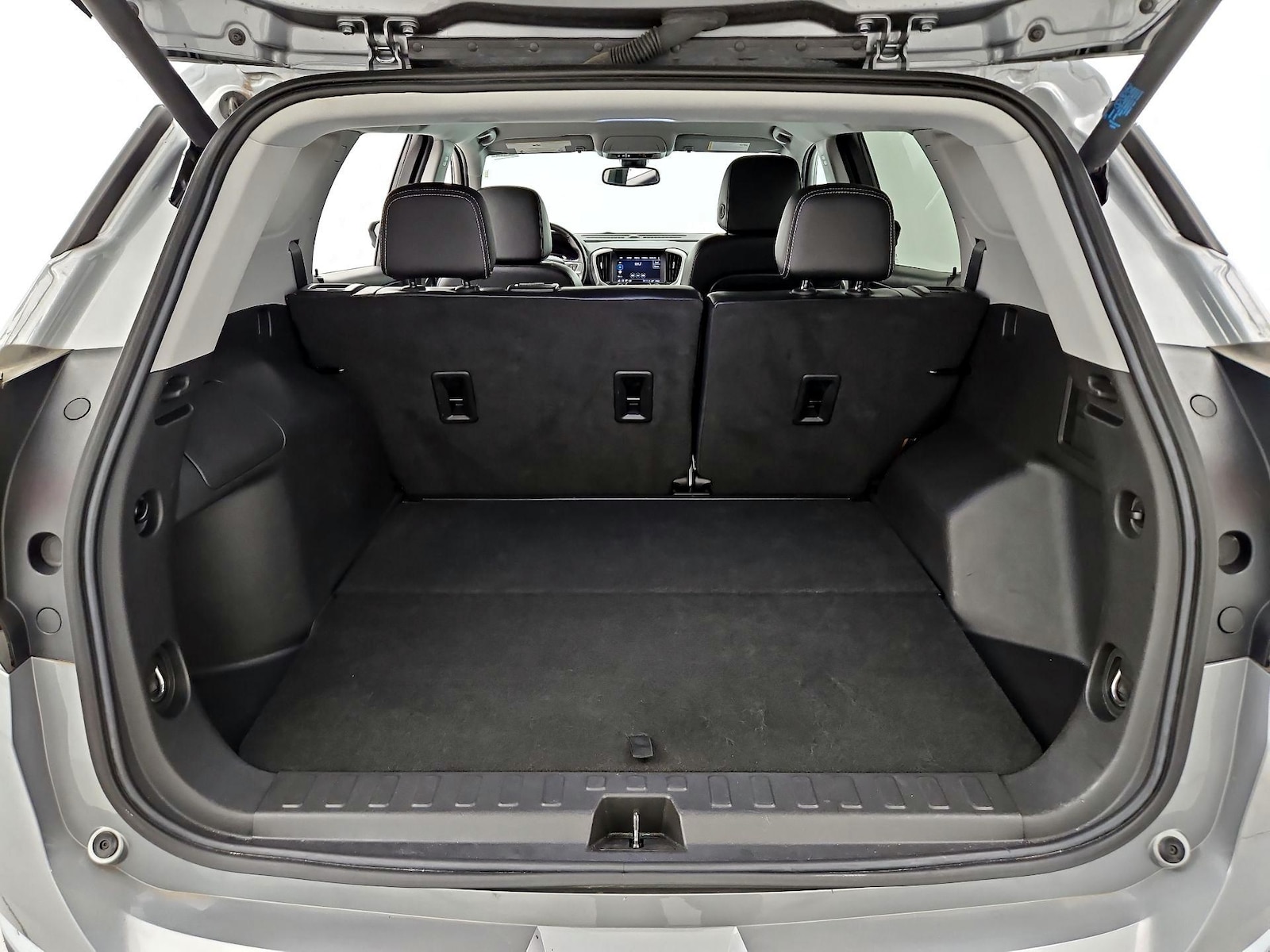 2024 GMC Terrain SLT - Photo 21