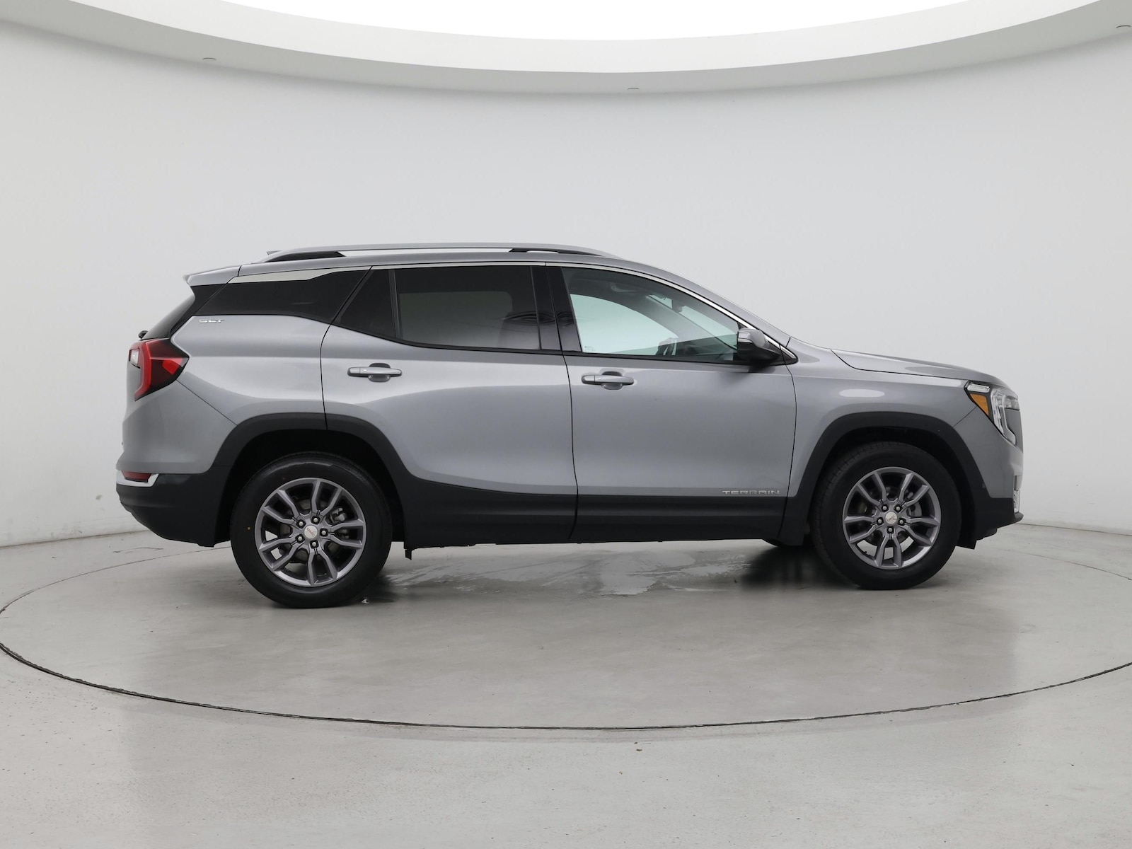 2024 GMC Terrain SLT - Photo 8