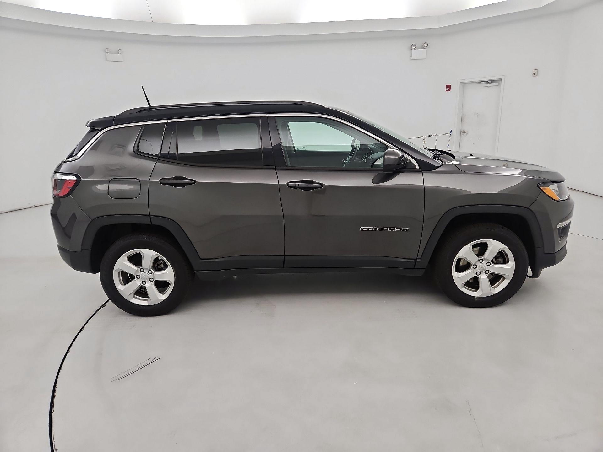 Thumbnail: 2018 Jeep Compass - 4