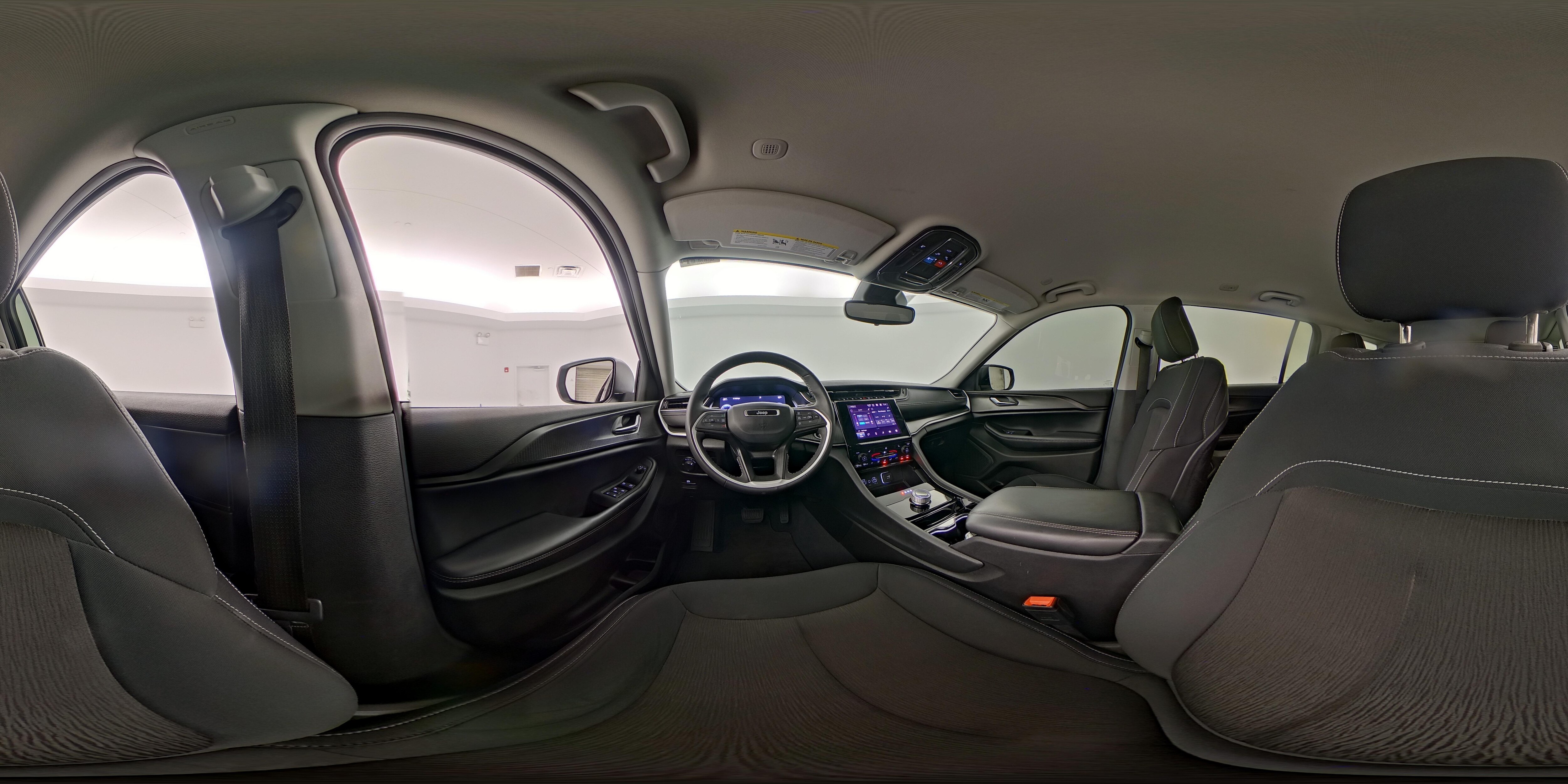 2023 Jeep Grand Cherokee L Laredo - Photo 26
