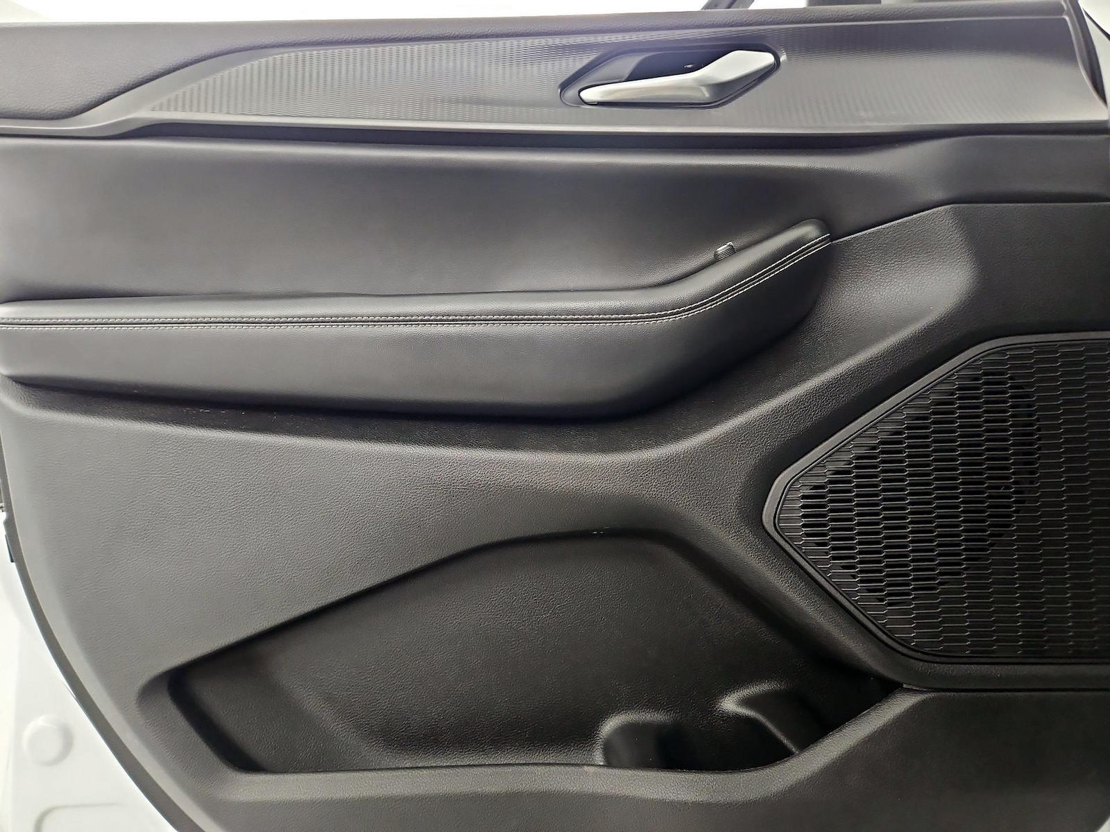 2023 Jeep Grand Cherokee L Laredo - Photo 11