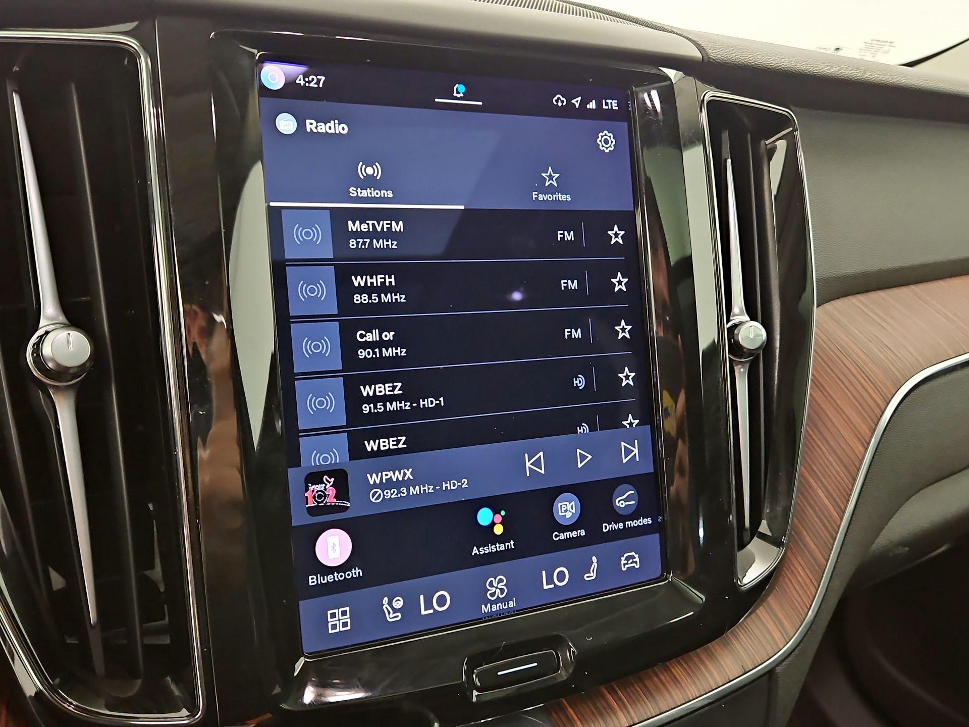 Thumbnail: 2023 Volvo XC60 - 14