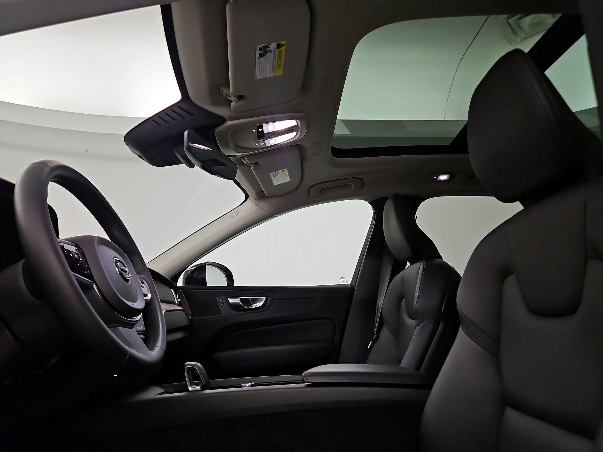 Thumbnail: 2023 Volvo XC60 - 18