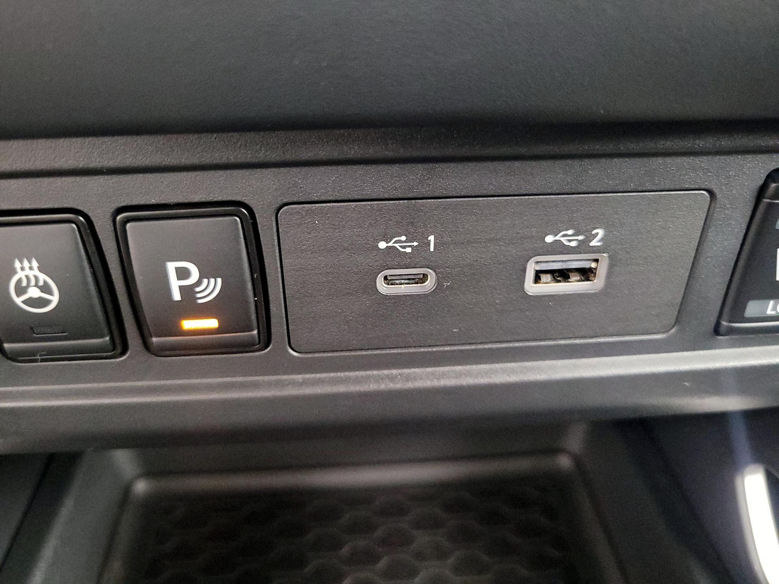 2022 Nissan Frontier SV - Photo 19