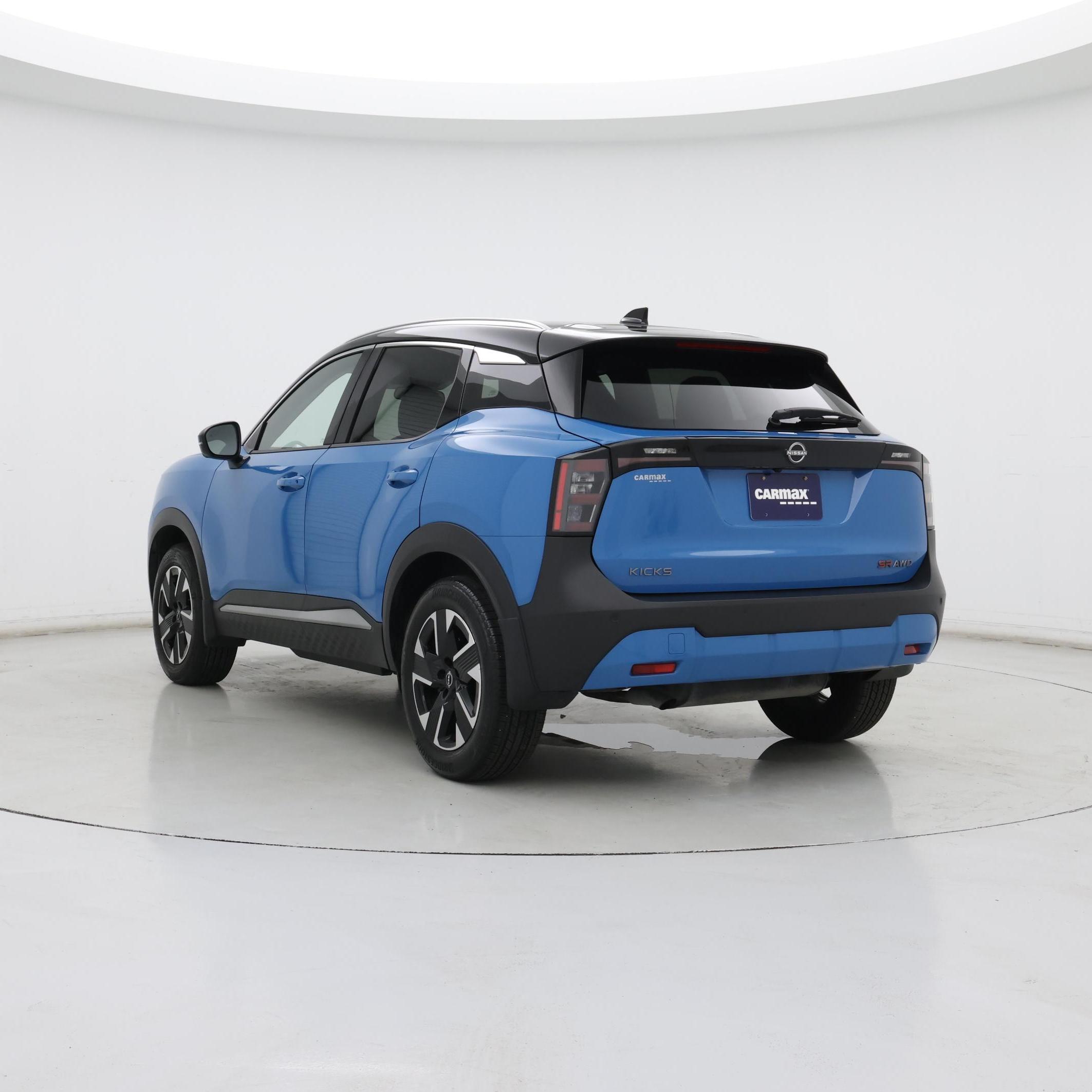 Thumbnail: 2025 Nissan Kicks - 2