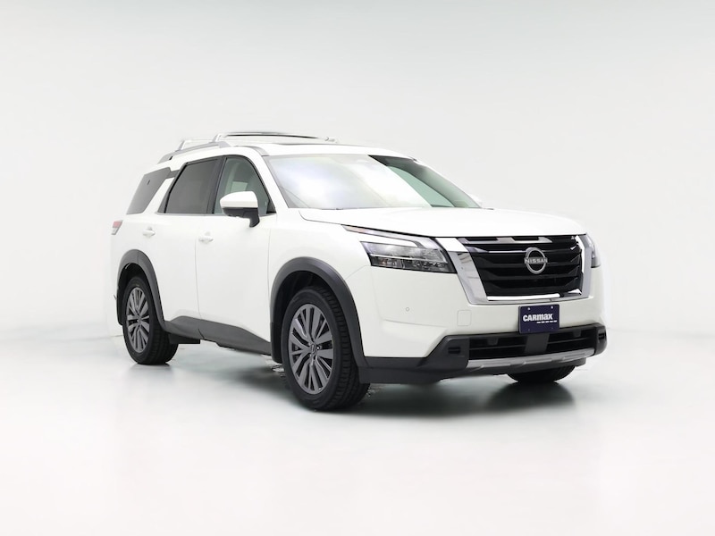 2023 Nissan Pathfinder SL -
                  Kenosha, WI