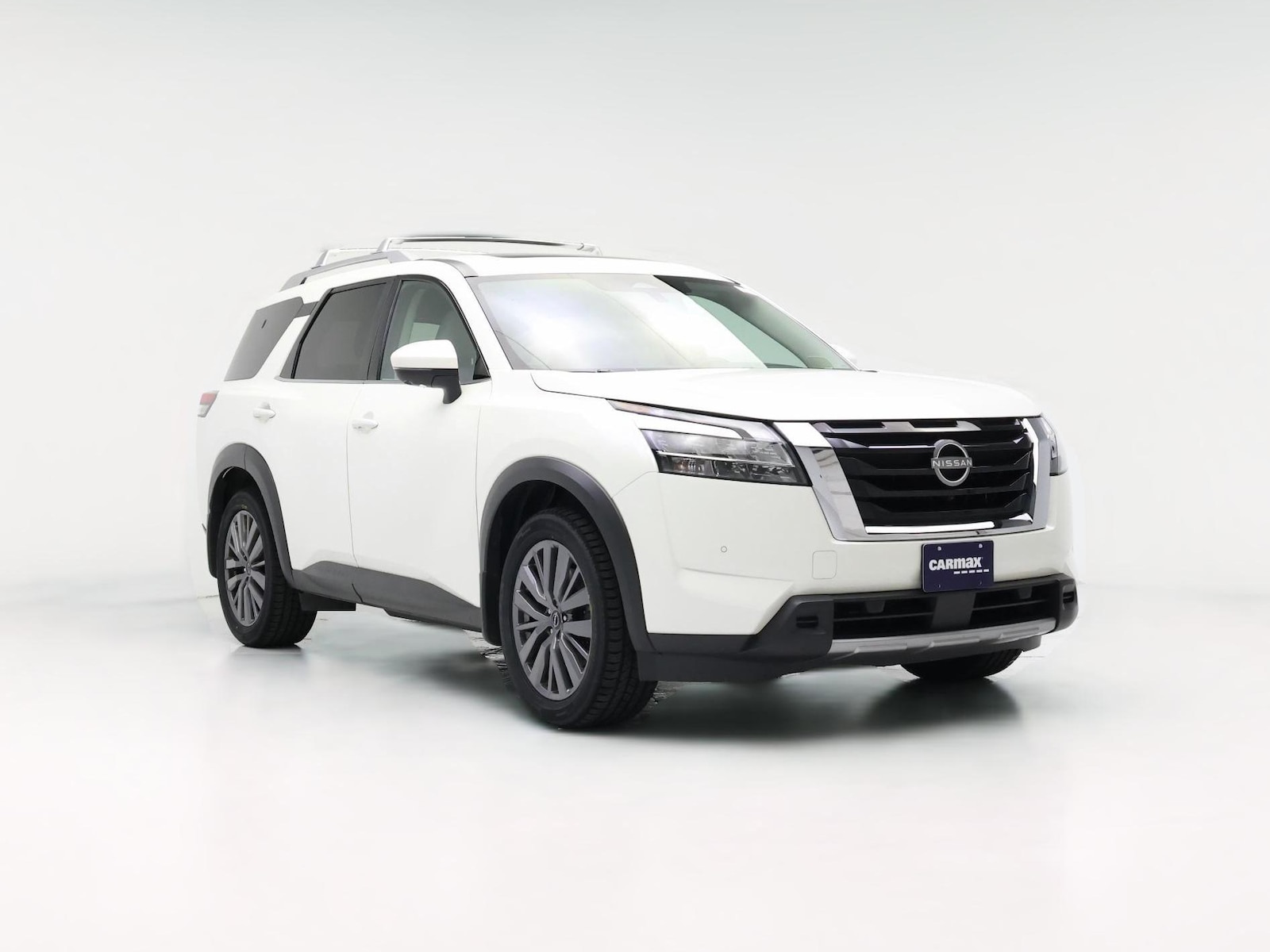 2023 Nissan Pathfinder SL - Photo 1