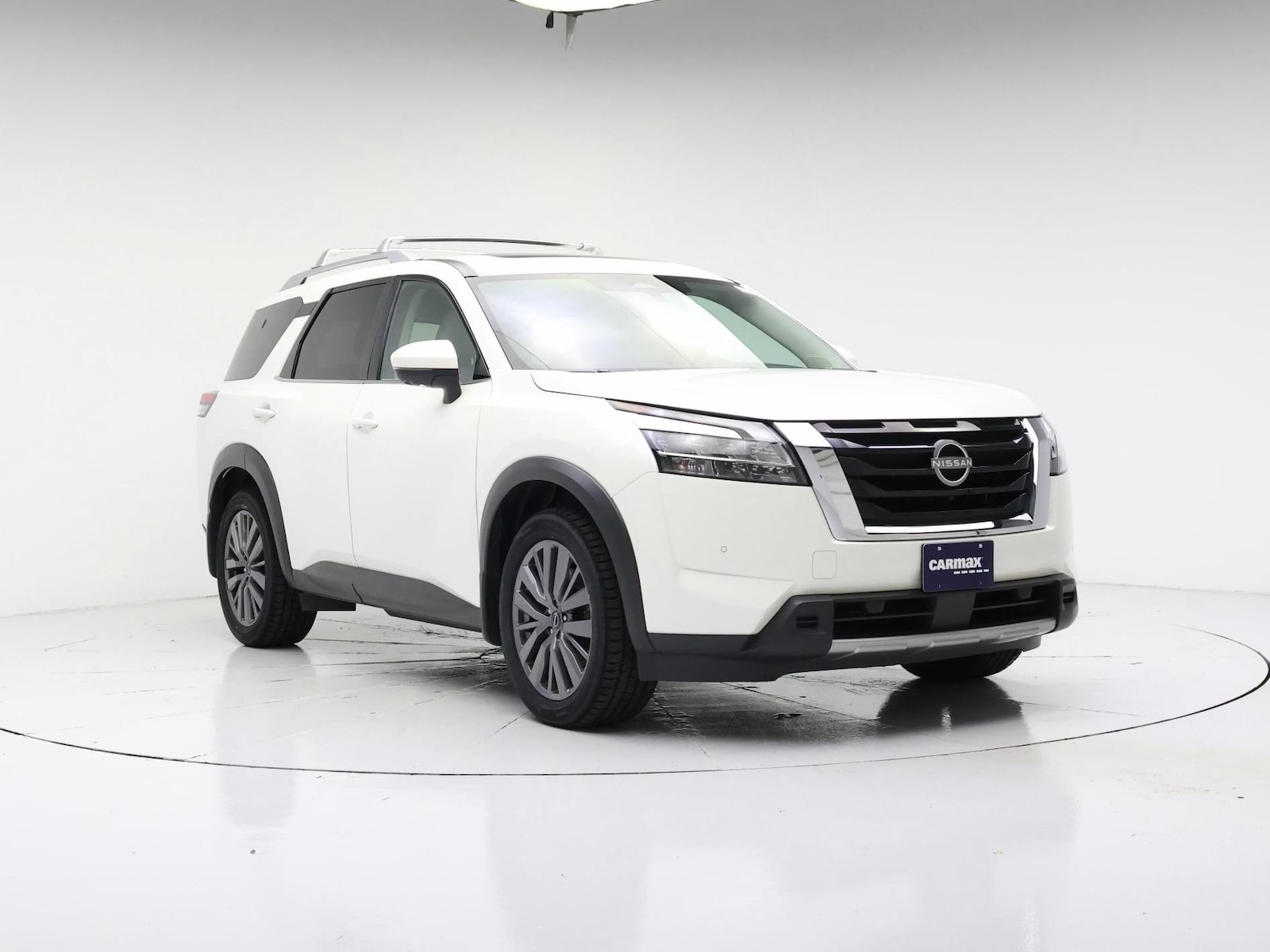 2023 Nissan Pathfinder SL - Photo 2