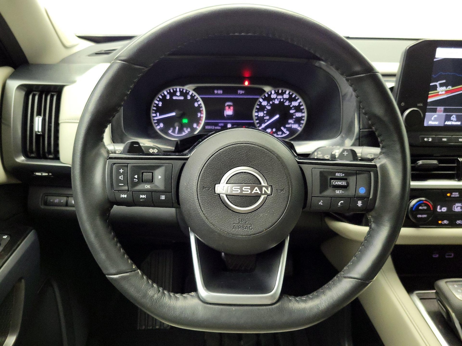 2023 Nissan Pathfinder SL - Photo 11