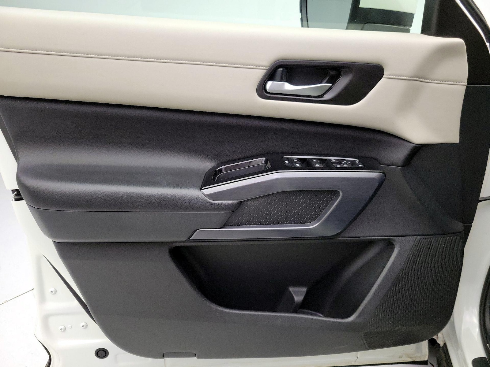 2023 Nissan Pathfinder SL - Photo 13