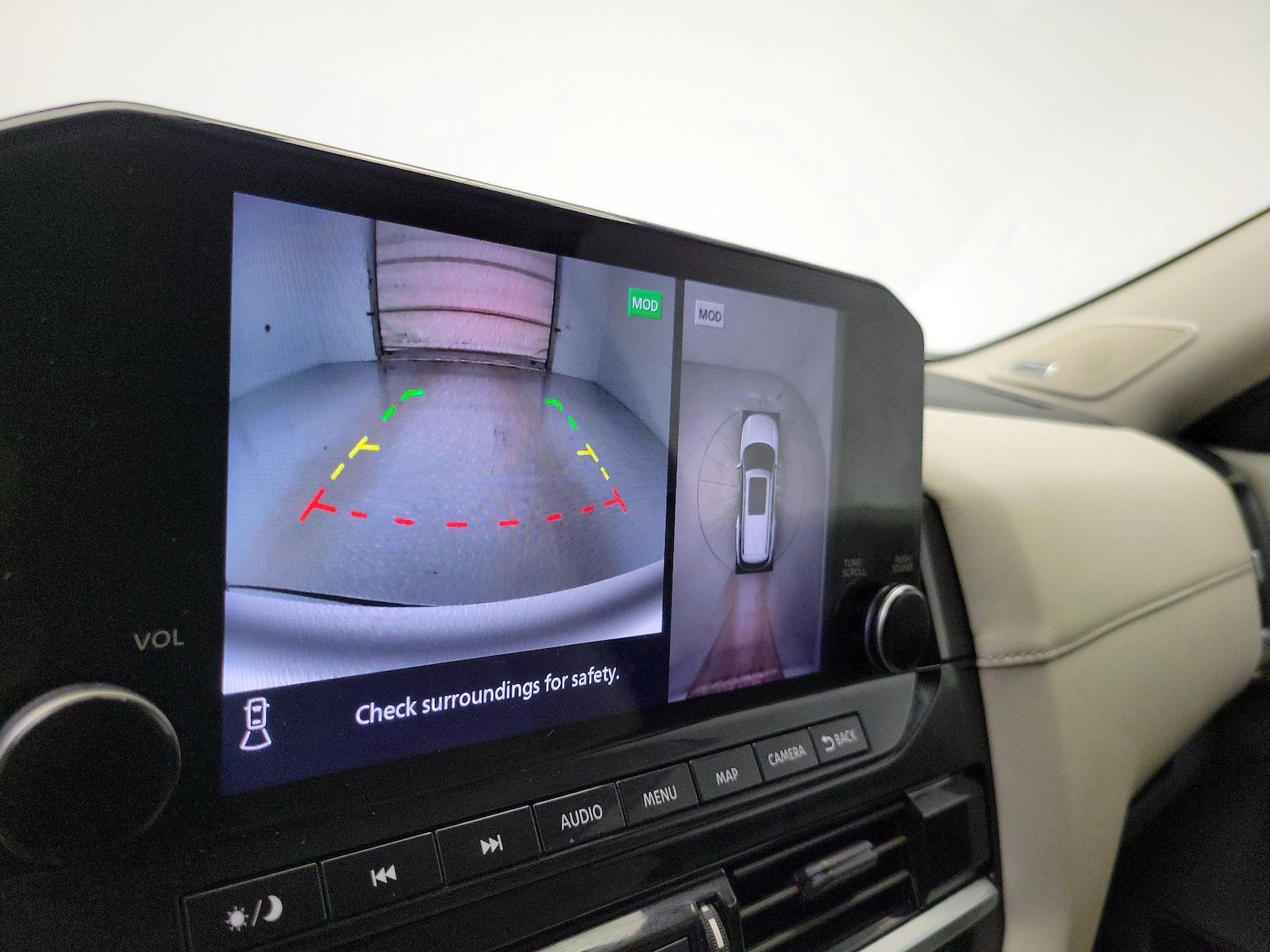 2023 Nissan Pathfinder SL - Photo 16