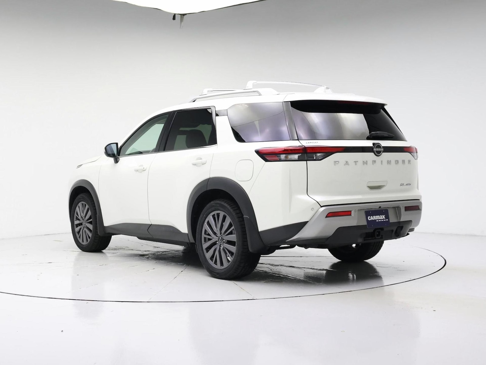 2023 Nissan Pathfinder SL - Photo 3