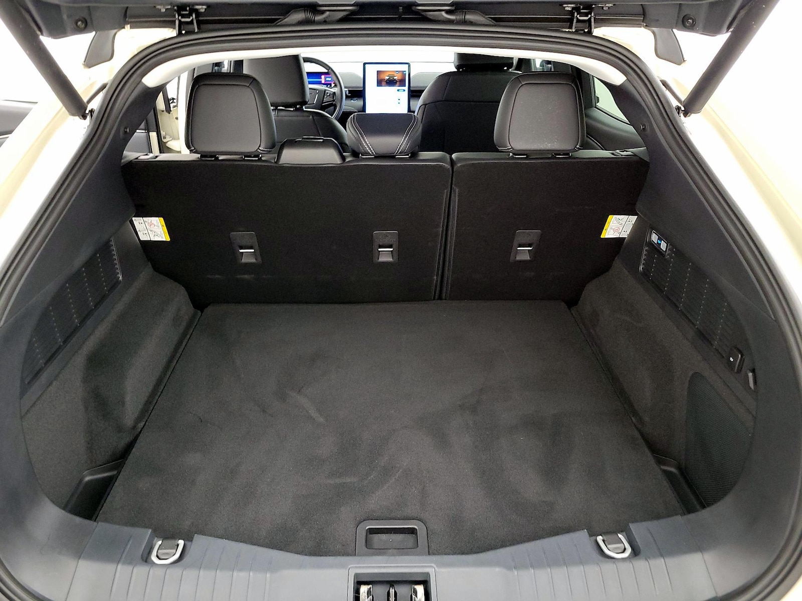 2025 Ford Mustang Mach-E Premium AWD - Photo 22