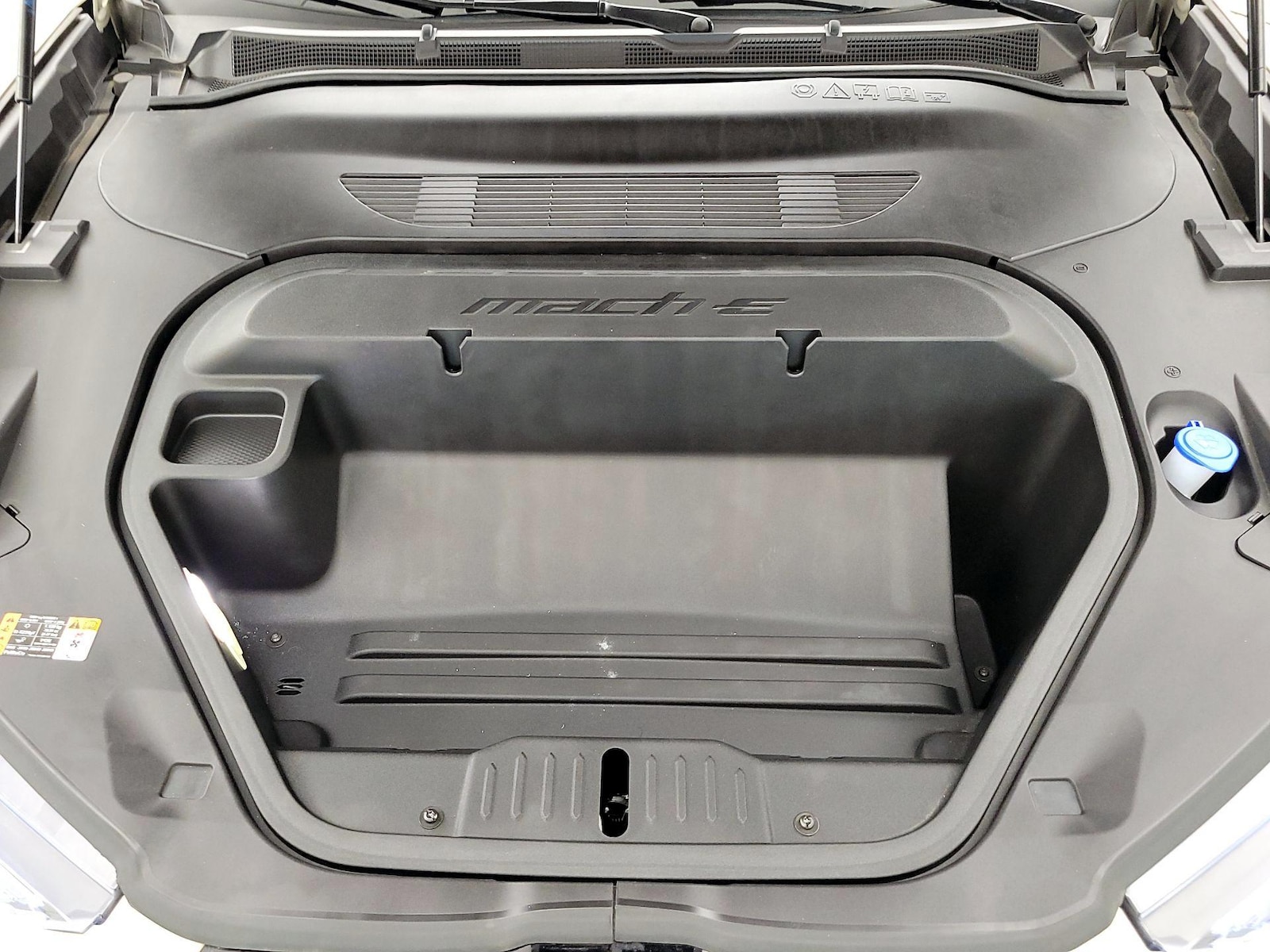 2025 Ford Mustang Mach-E Premium AWD - Photo 23