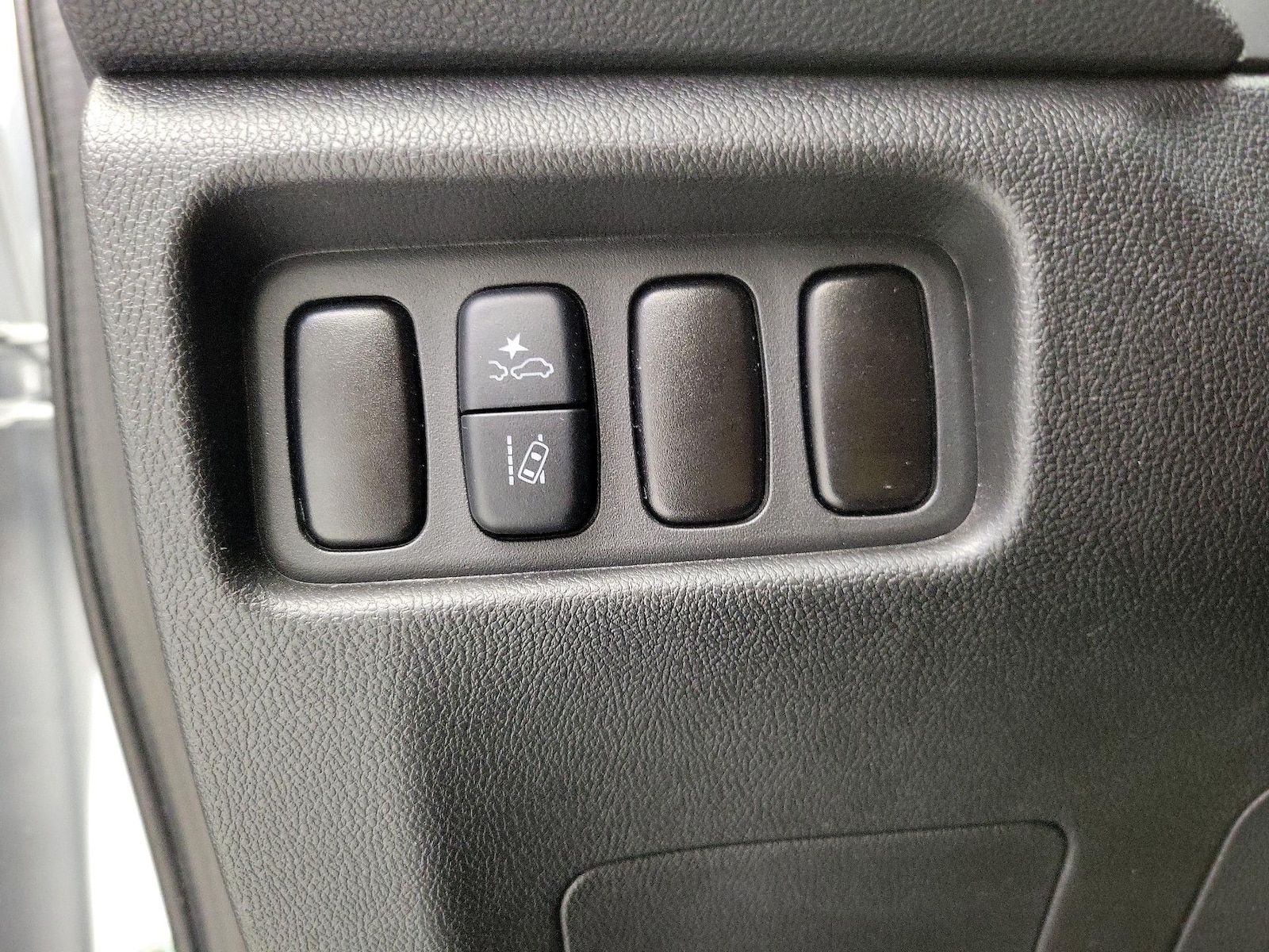 2025 Mitsubishi Outlander Sport ES - Photo 14