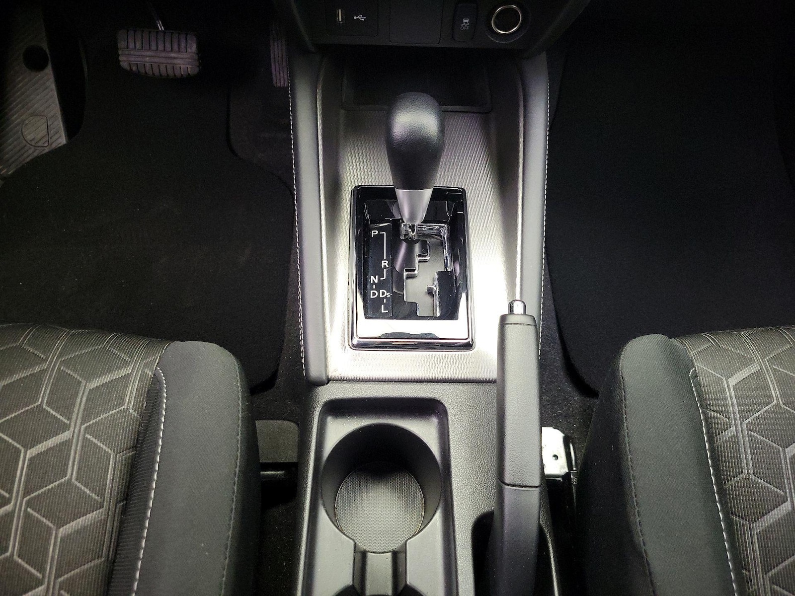 2025 Mitsubishi Outlander Sport ES - Photo 18