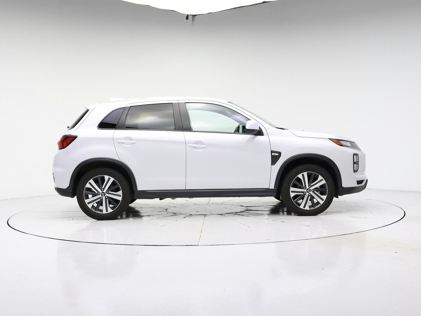 2025 Mitsubishi Outlander Sport ES - Photo 8