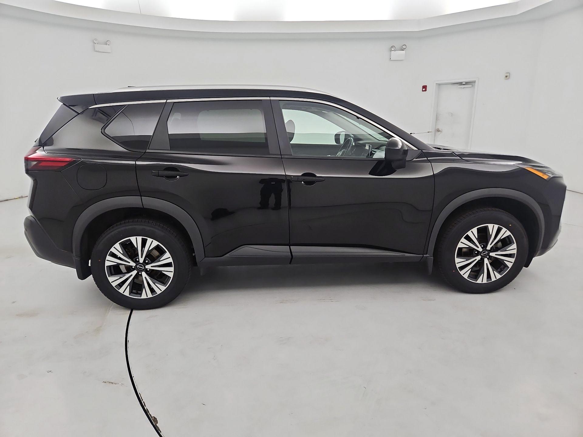 Thumbnail: 2023 Nissan Rogue - 4